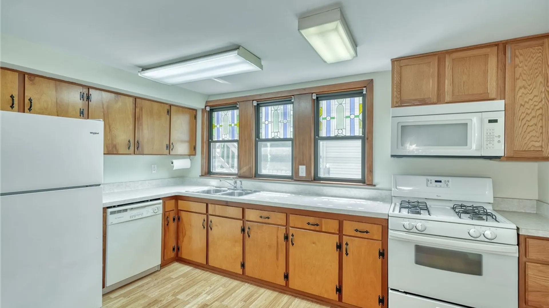 Property at 27 Martin Street, Webster, NY 14580 17