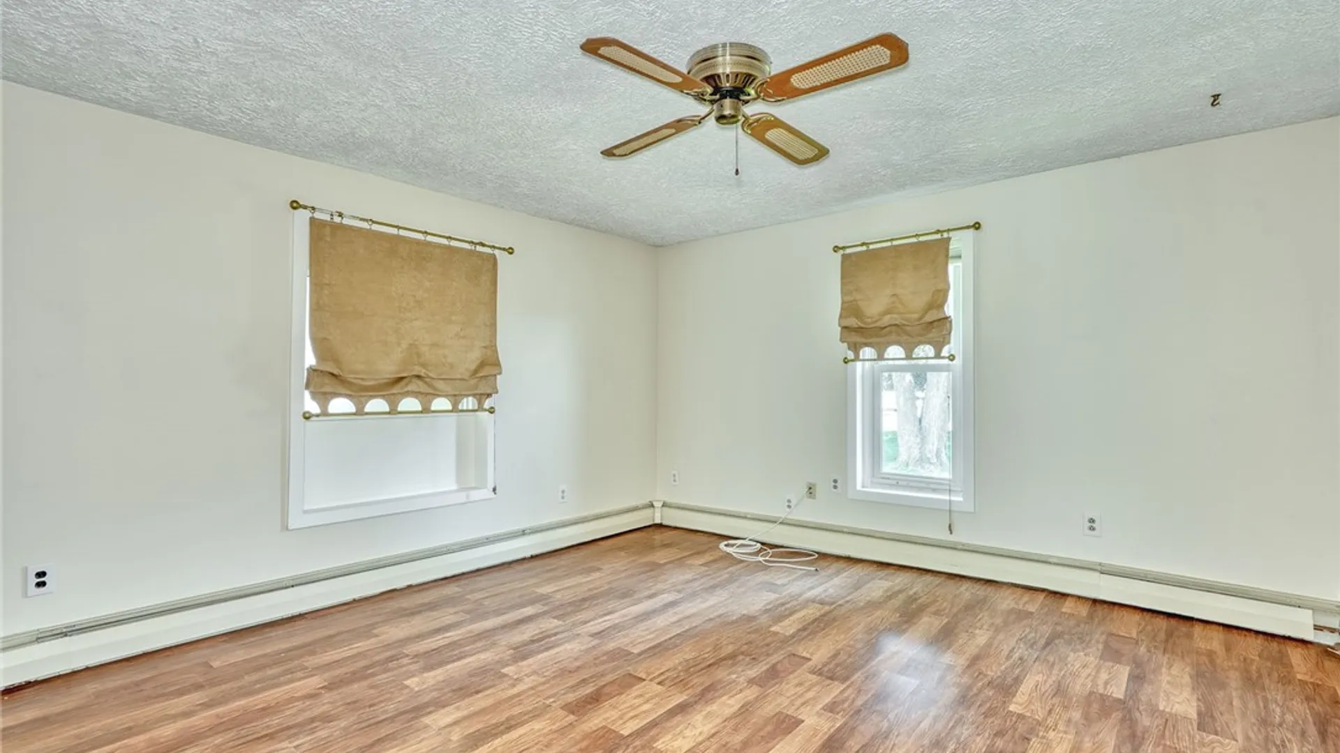 Property at 27 Martin Street, Webster, NY 14580 8