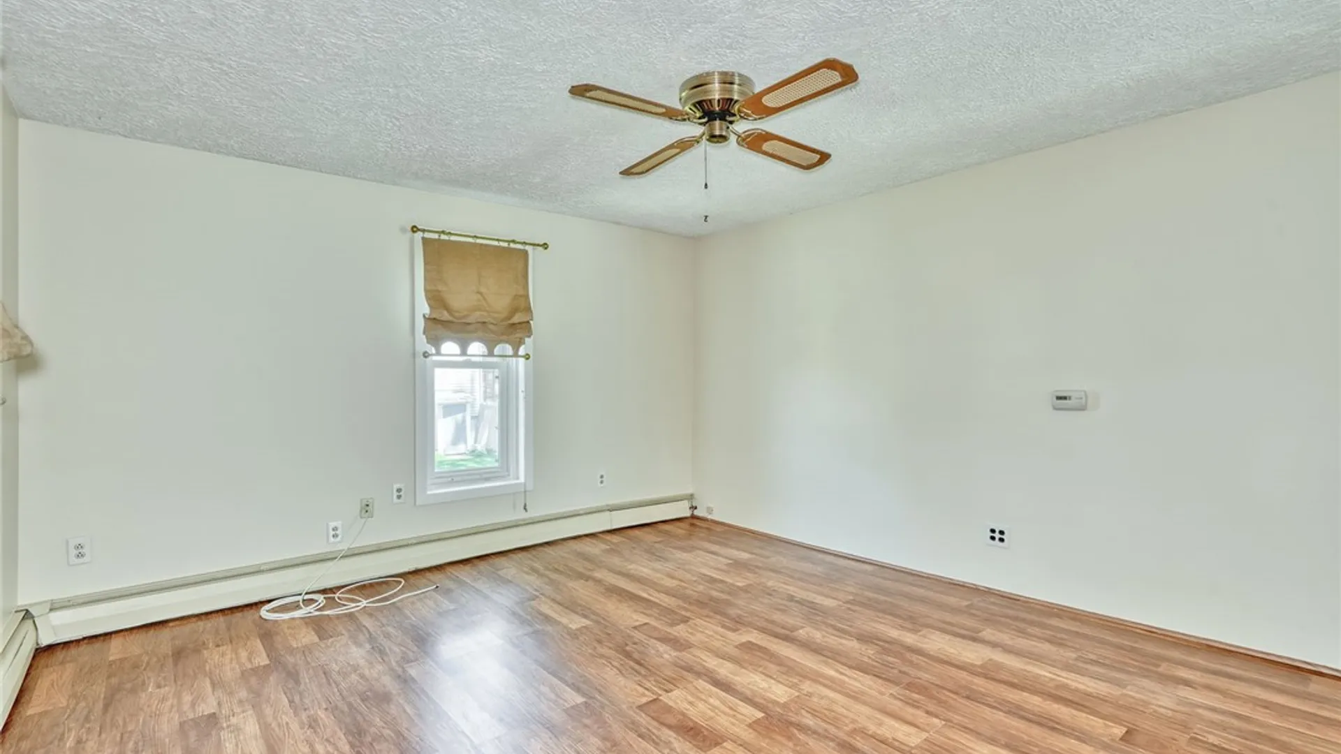 Property at 27 Martin Street, Webster, NY 14580 9