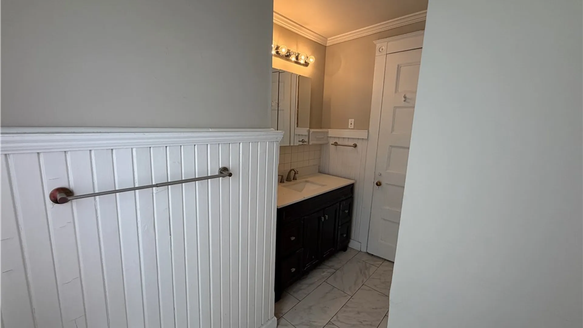 Property at 31 Norwood Avenue, Buffalo, NY 14222 20