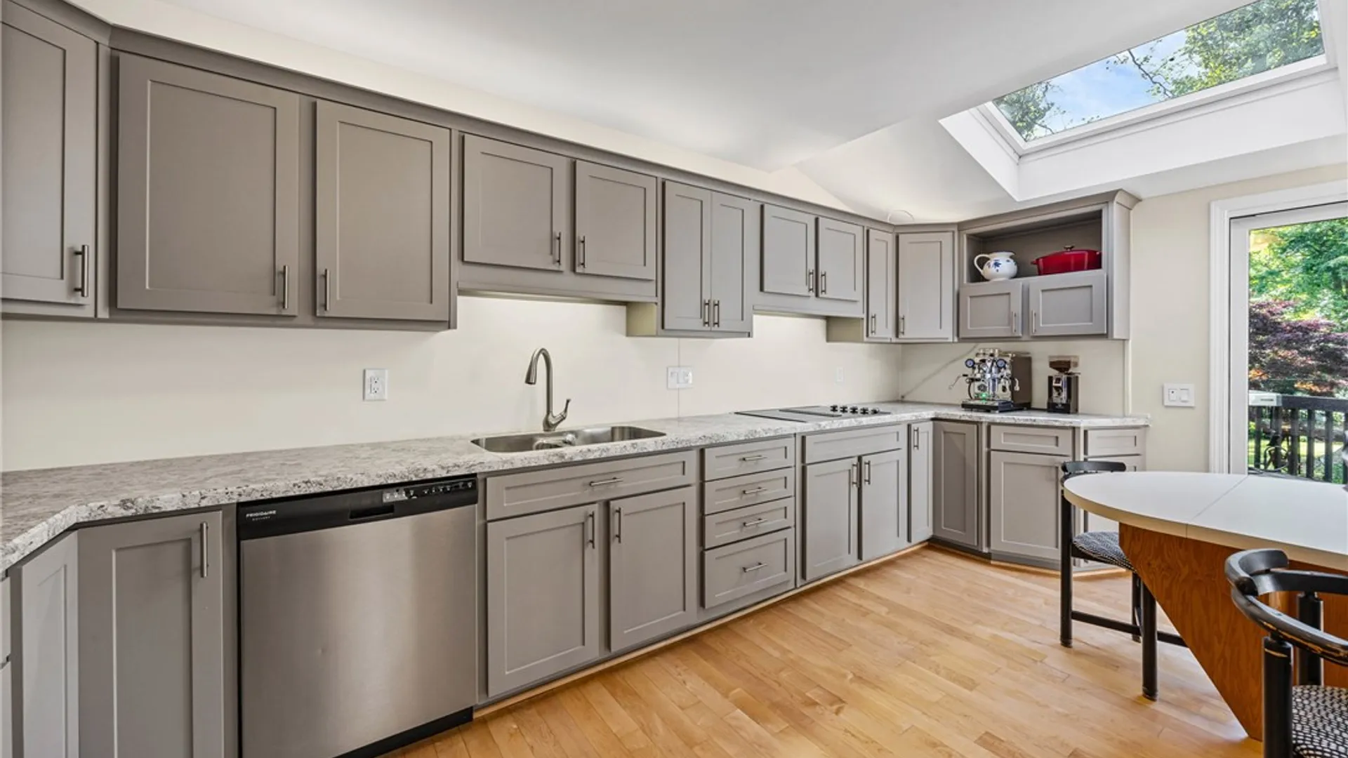 Property at 2 Red Fox Run, Perinton, NY 14534 12