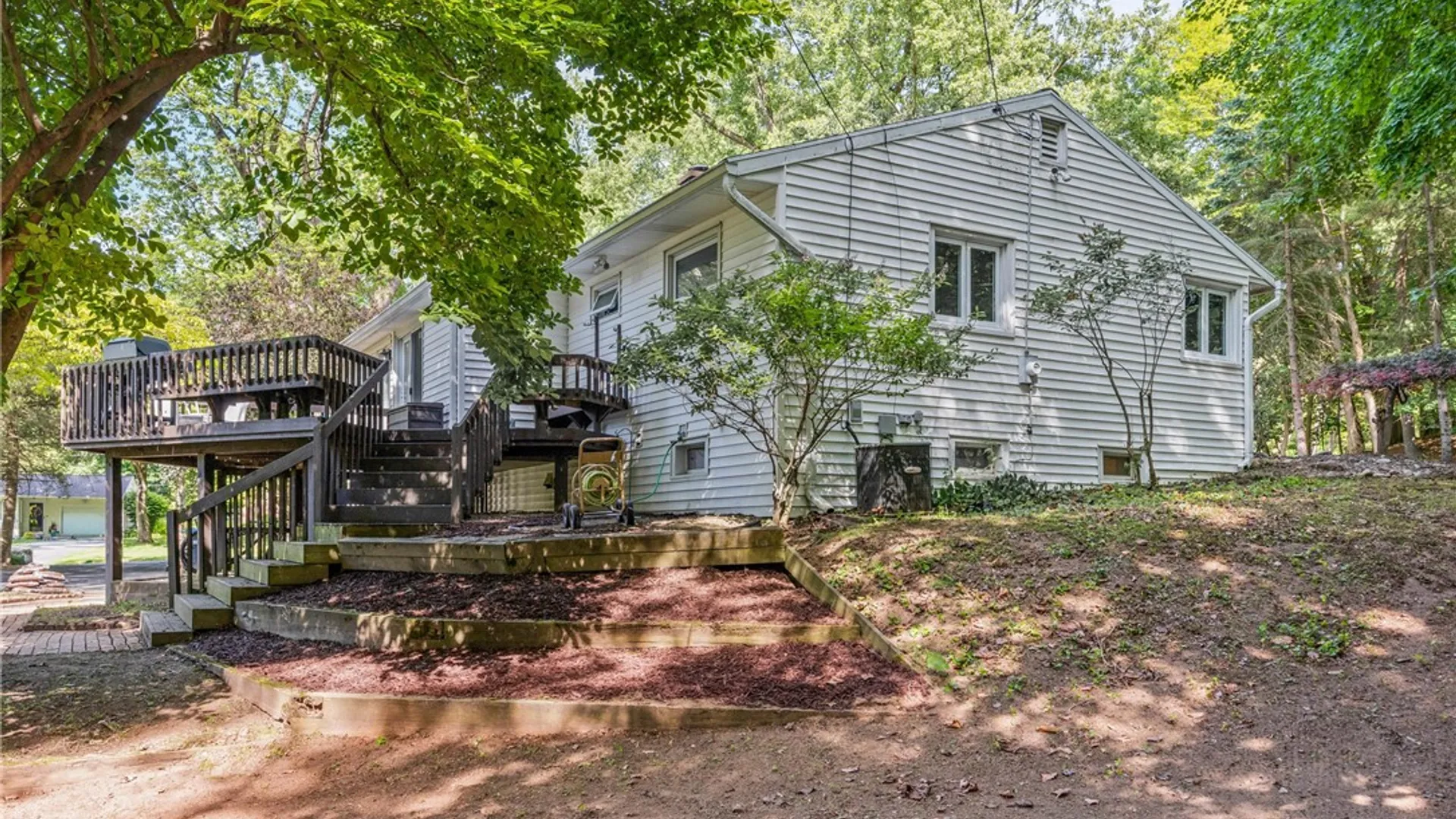 Property at 2 Red Fox Run, Perinton, NY 14534 43