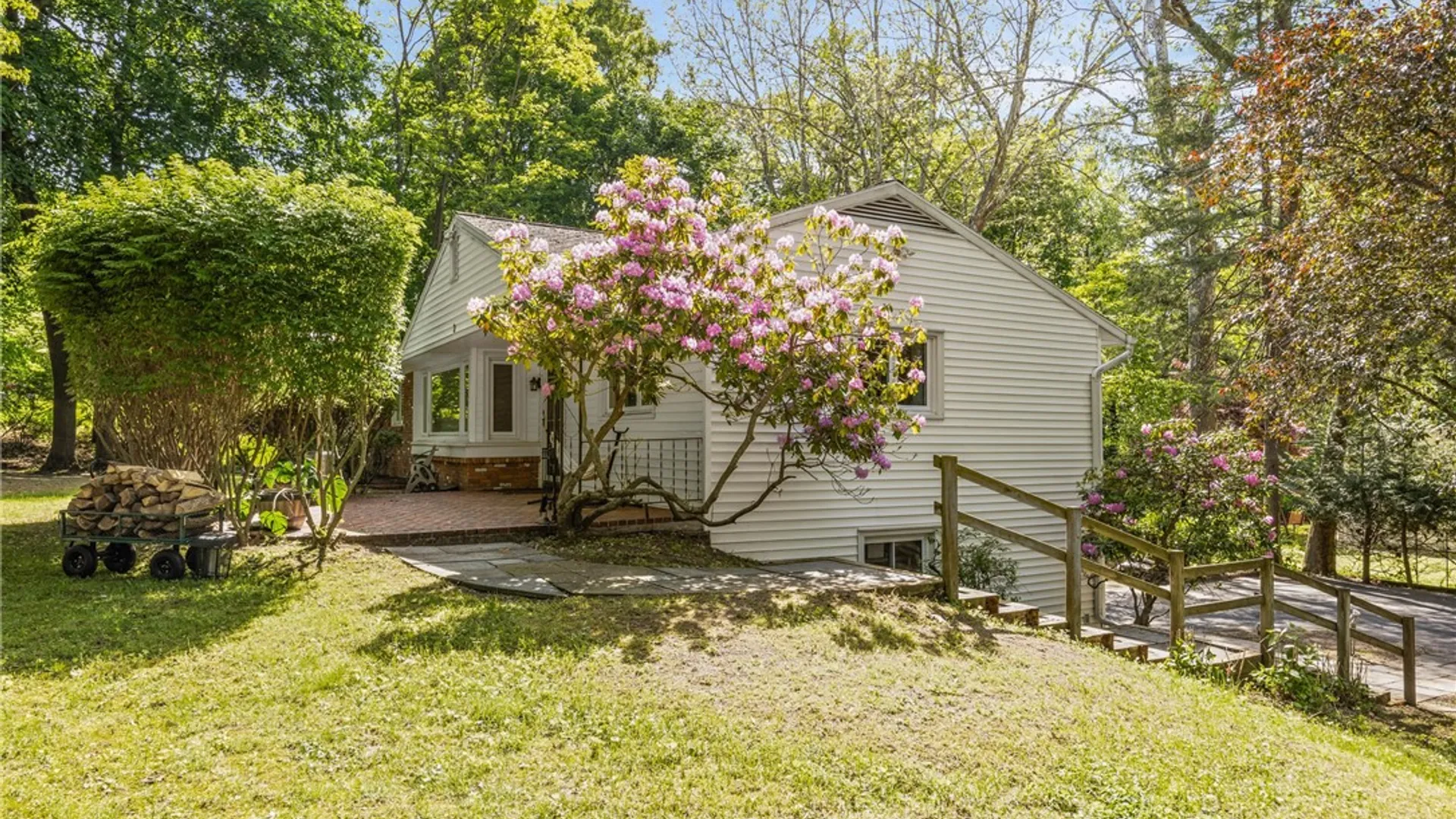 Property at 2 Red Fox Run, Perinton, NY 14534 44