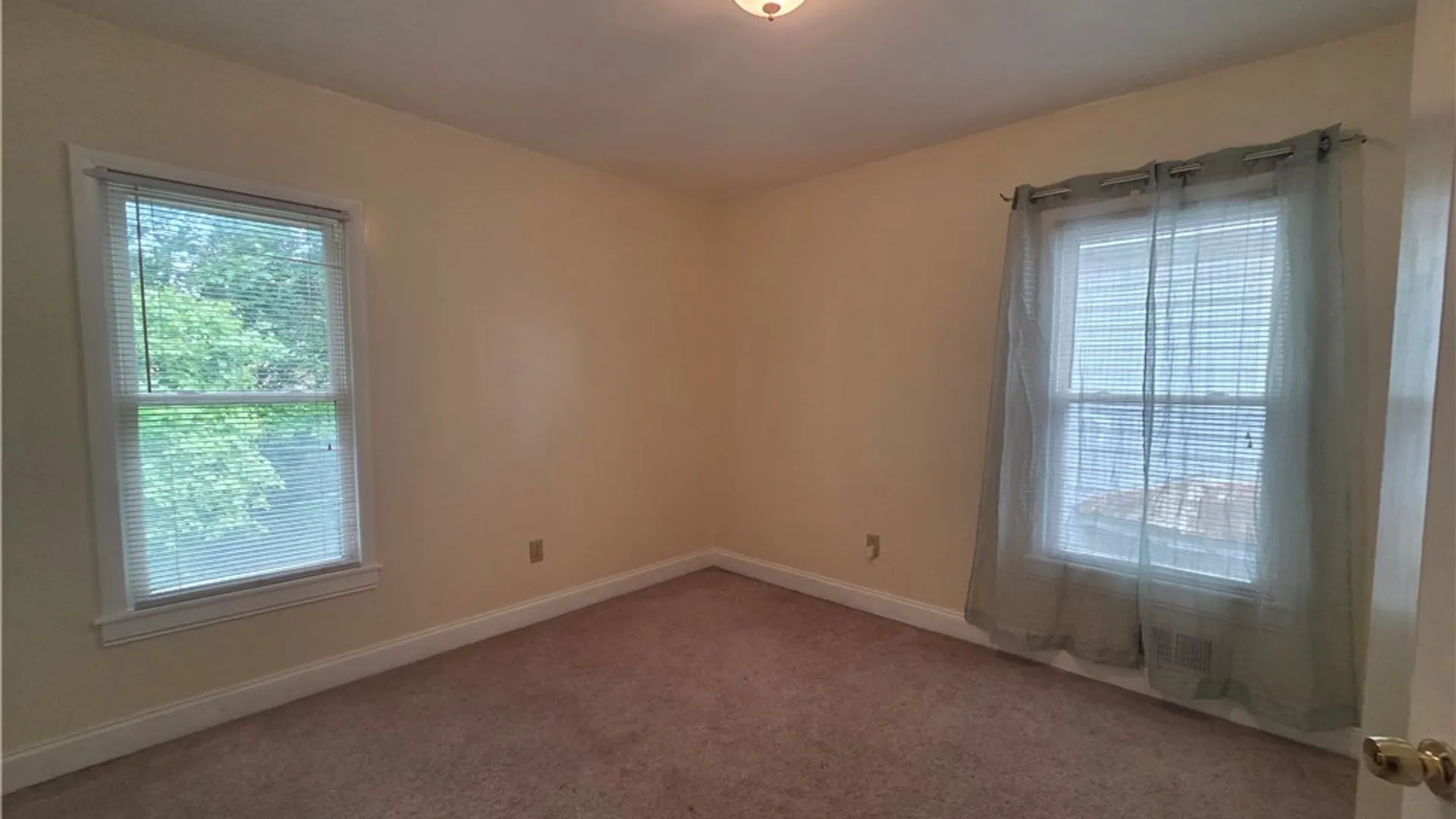 Property at 517 Garfield Avenue, Syracuse, NY 13205 12