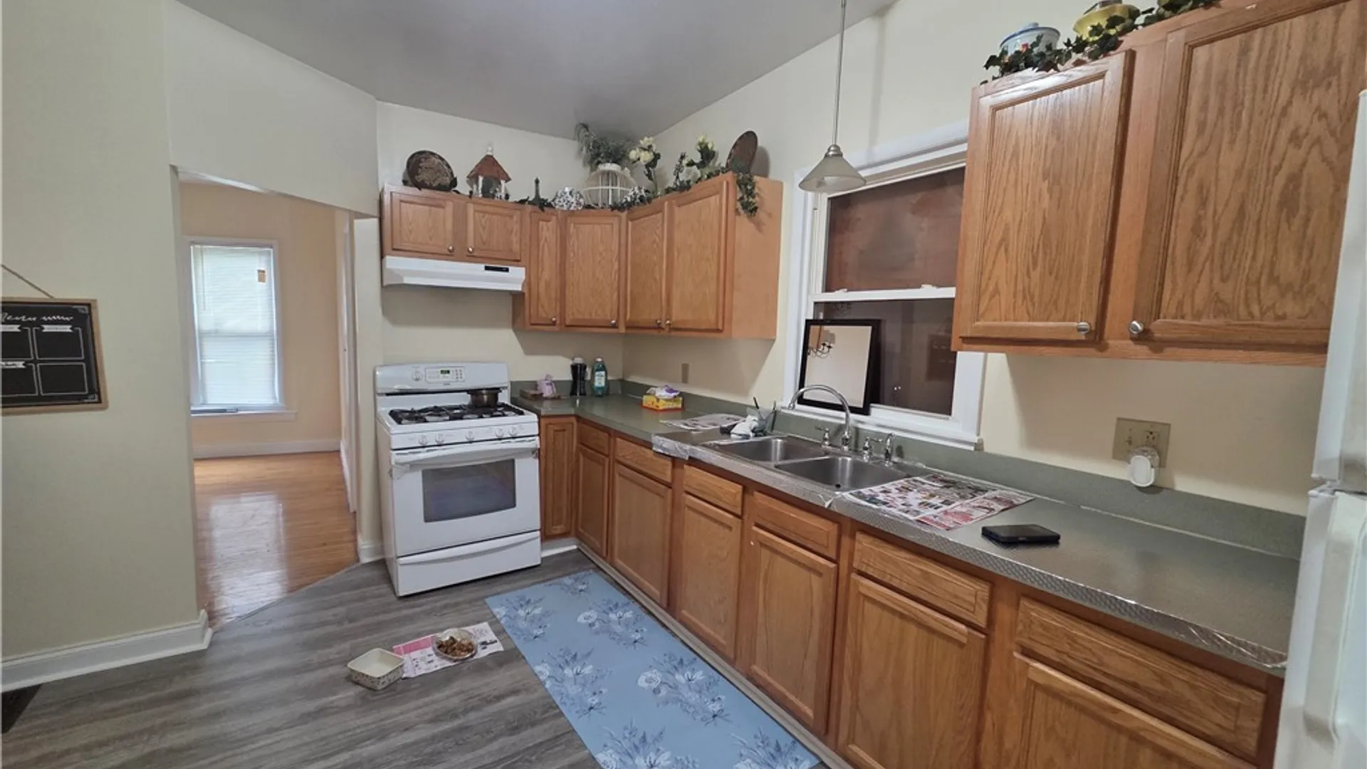 Property at 517 Garfield Avenue, Syracuse, NY 13205 7