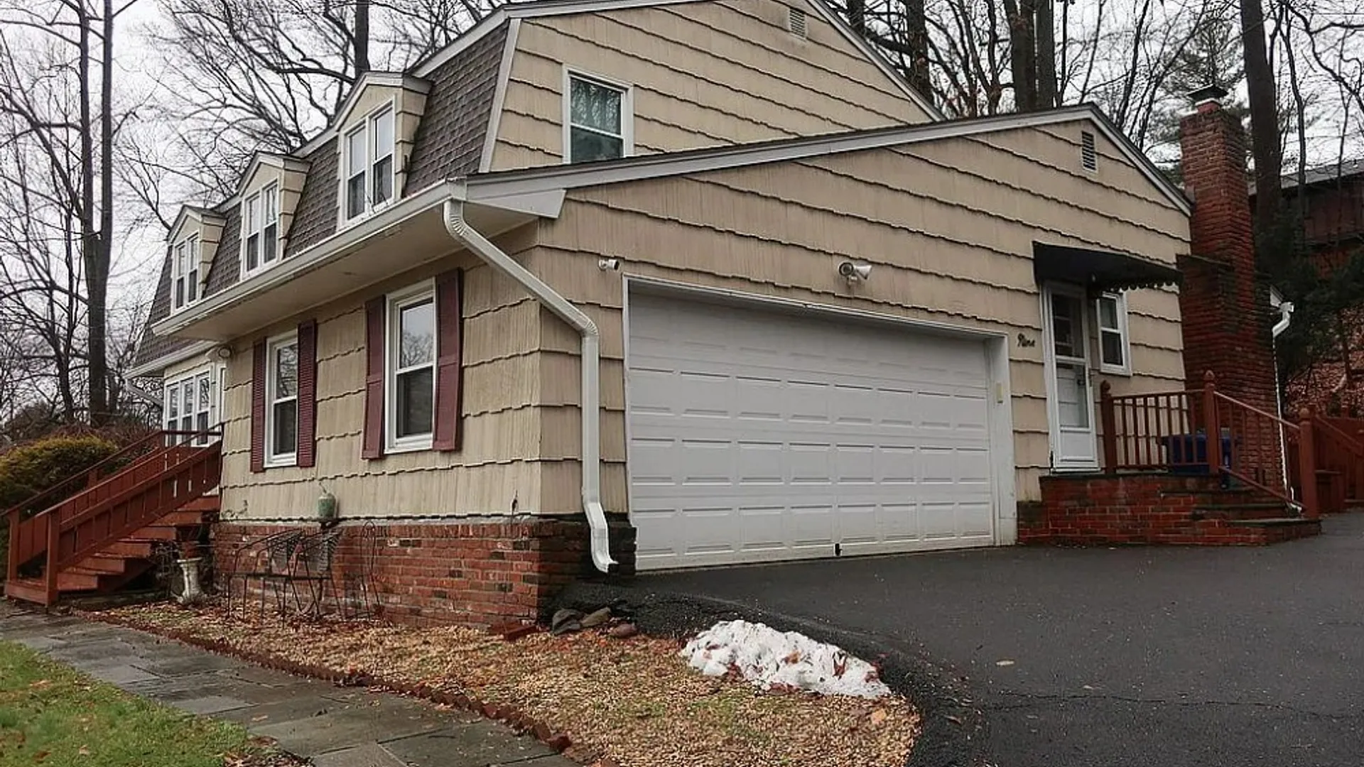Property at 9 Topaz Court, Clarkstown, NY 10956 10