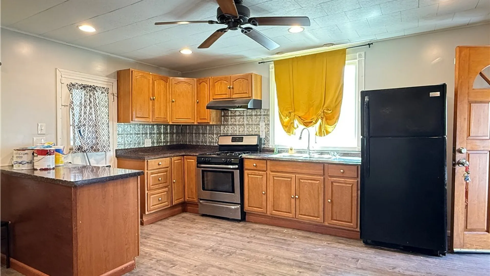 Property at 310 Beecher Street, Syracuse, NY 13203 2