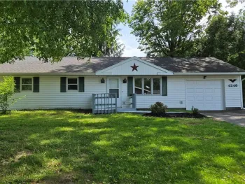 4246 Aurora, Clay, NY 13090