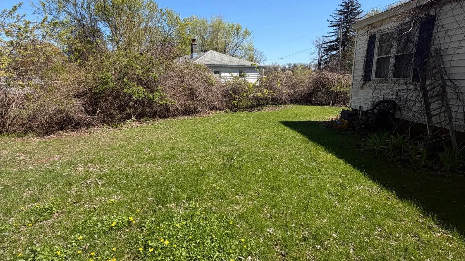 Property at 1062 6th St, Schenectady, NY 12303 17