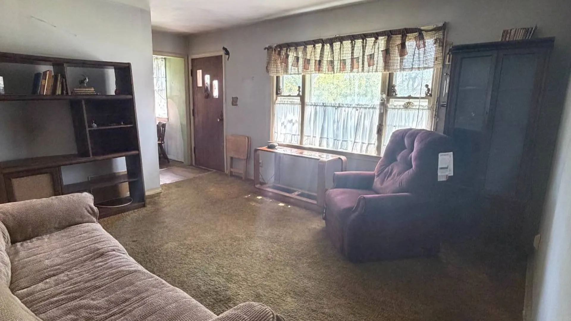 Property at 1062 6th St, Schenectady, NY 12303 8