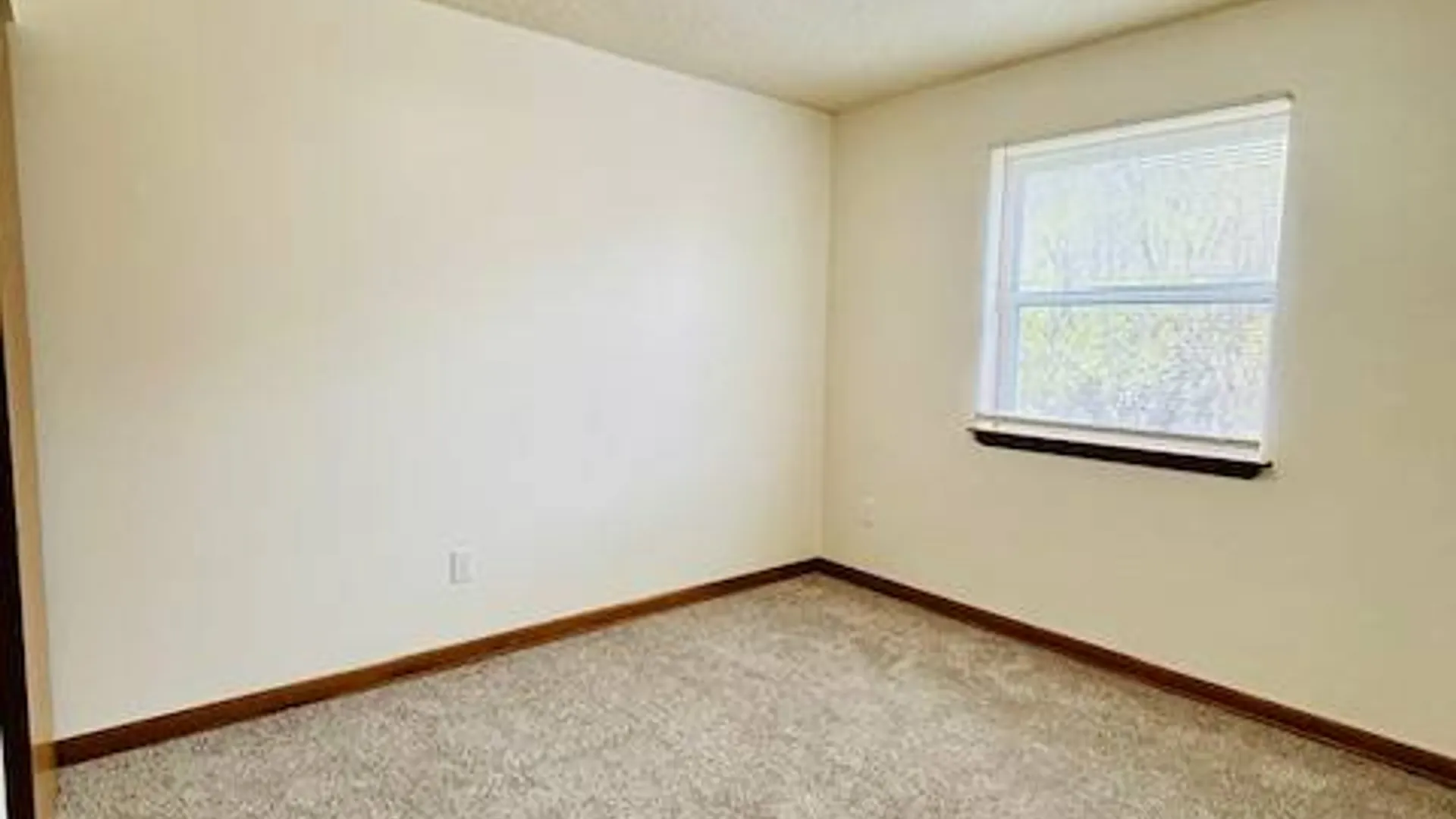 Property at 510 Cambridge Manor Drive, Scotia, NY 12302 12