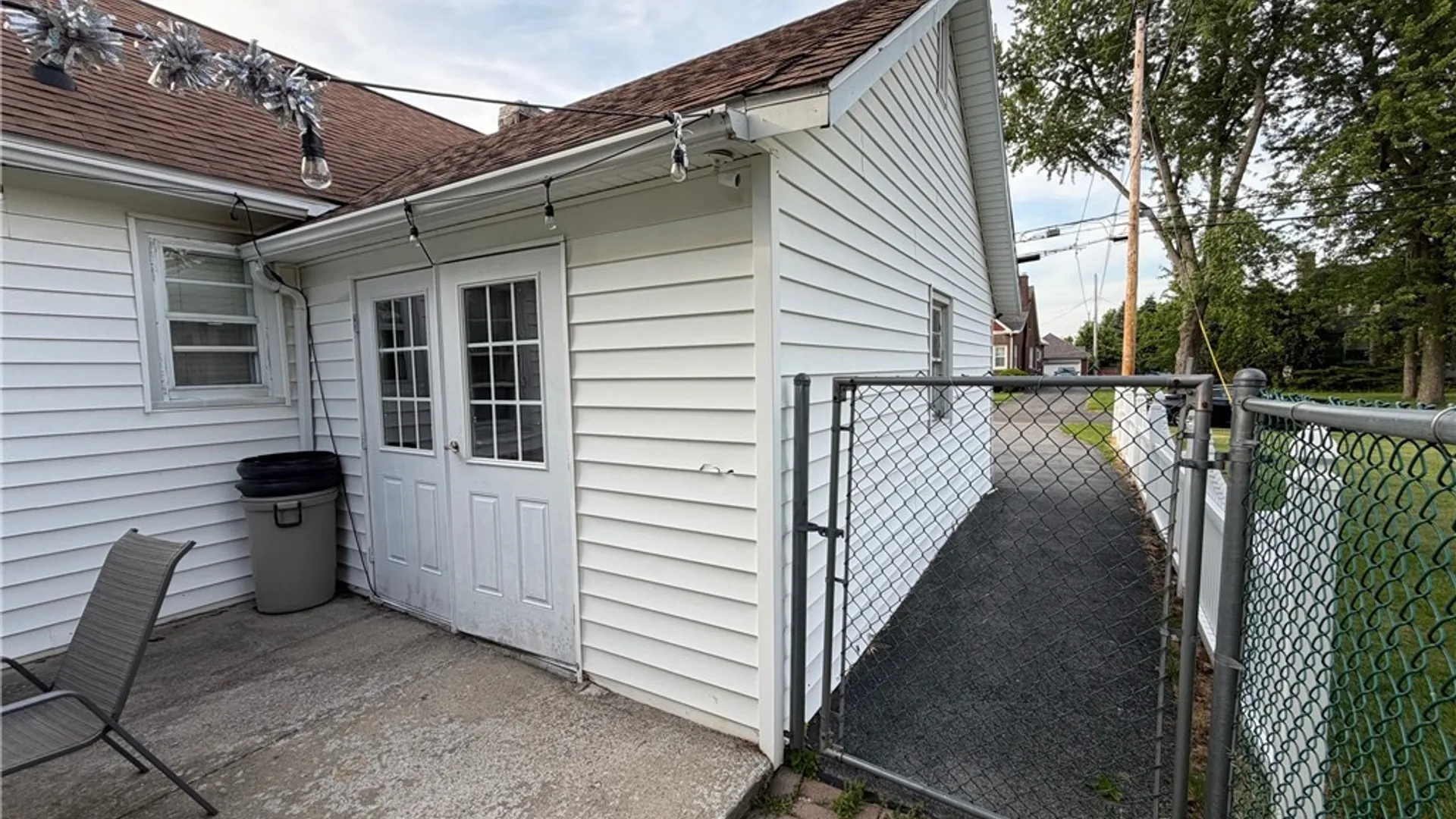 Property at 902 James Street, Utica, NY 13501 8