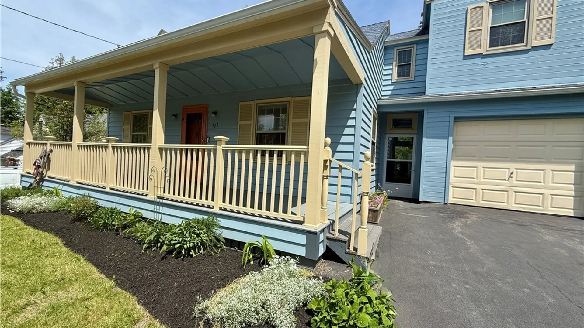 Property at 923 Cumberland Avenue, Syracuse, NY 13210 2