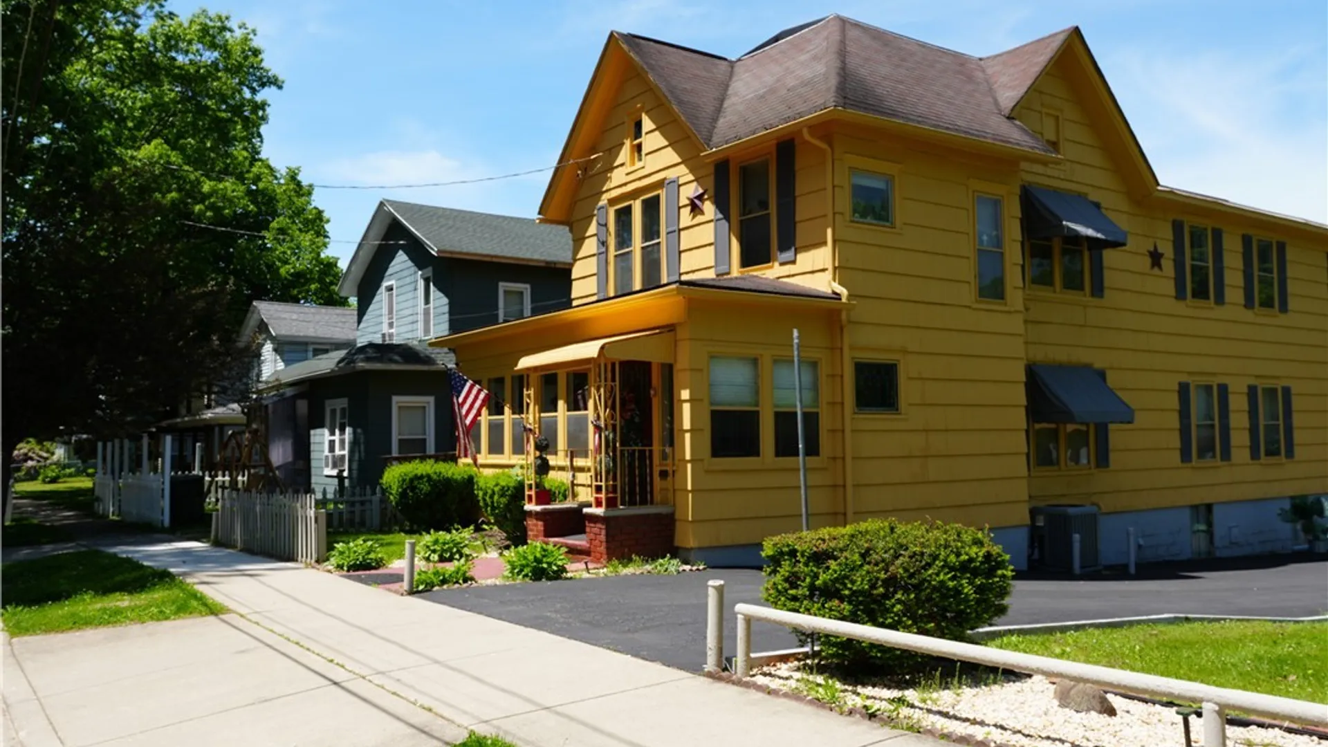 Property at 18 W 10th Street, Jamestown, NY 14701 5