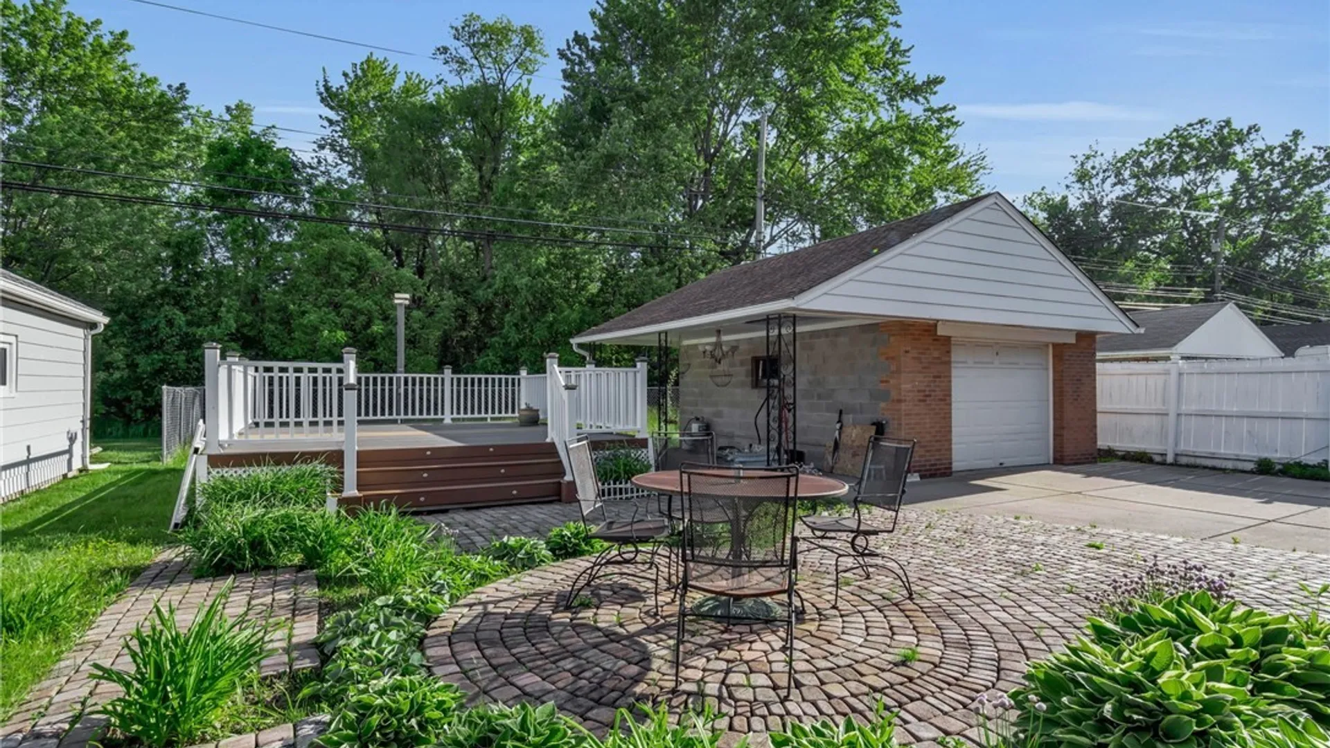 Property at 138 Mcnaughton Avenue, Cheektowaga, NY 14225 28