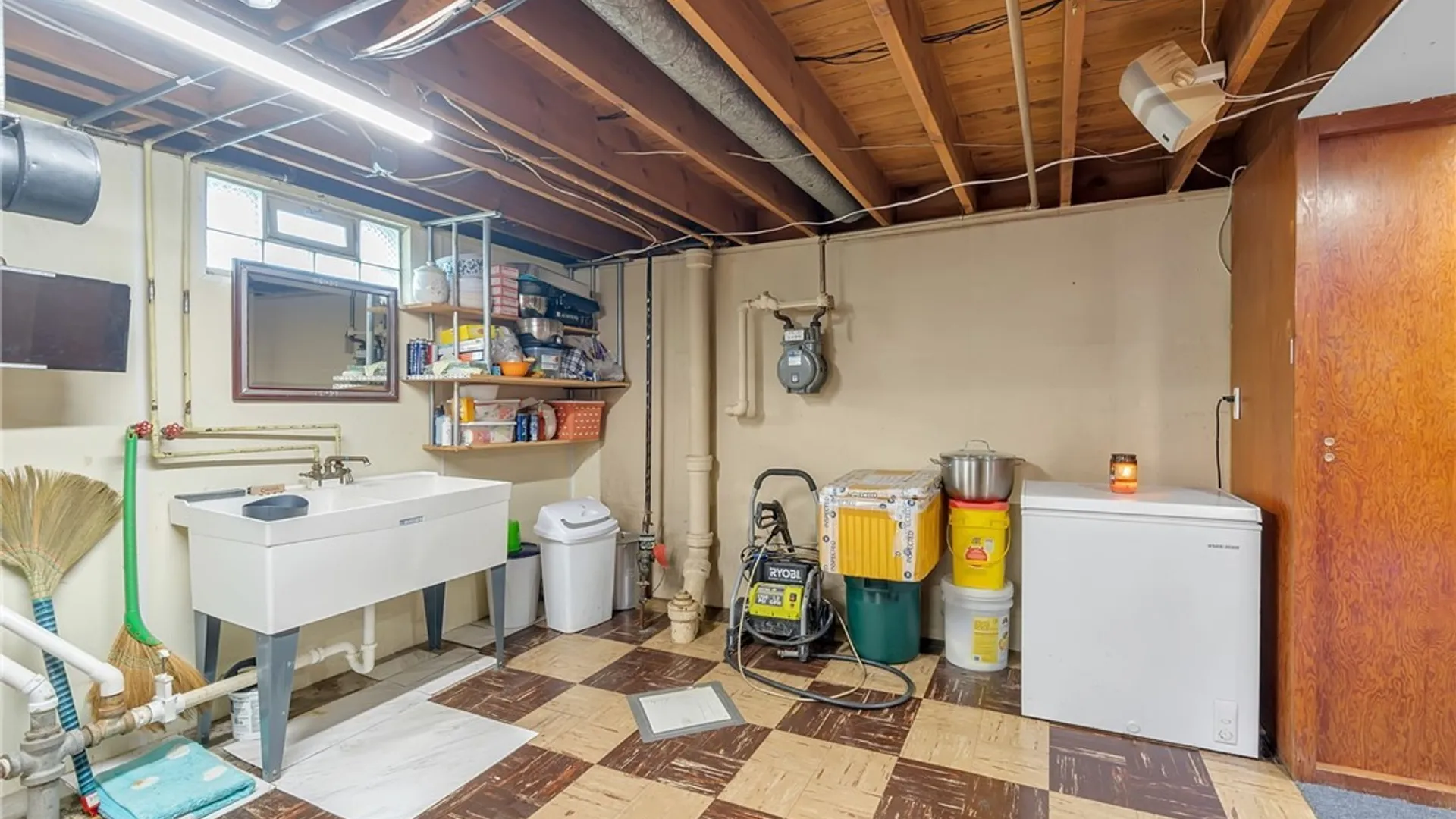 Property at 138 Mcnaughton Avenue, Cheektowaga, NY 14225 33