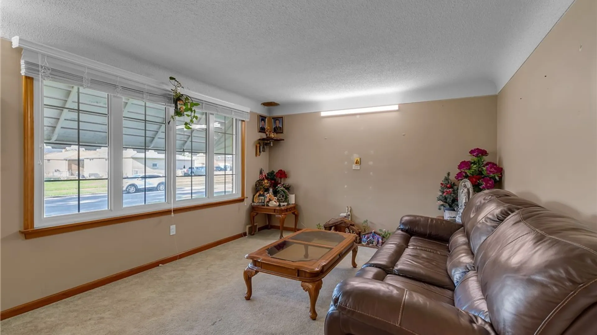 Property at 138 Mcnaughton Avenue, Cheektowaga, NY 14225 8