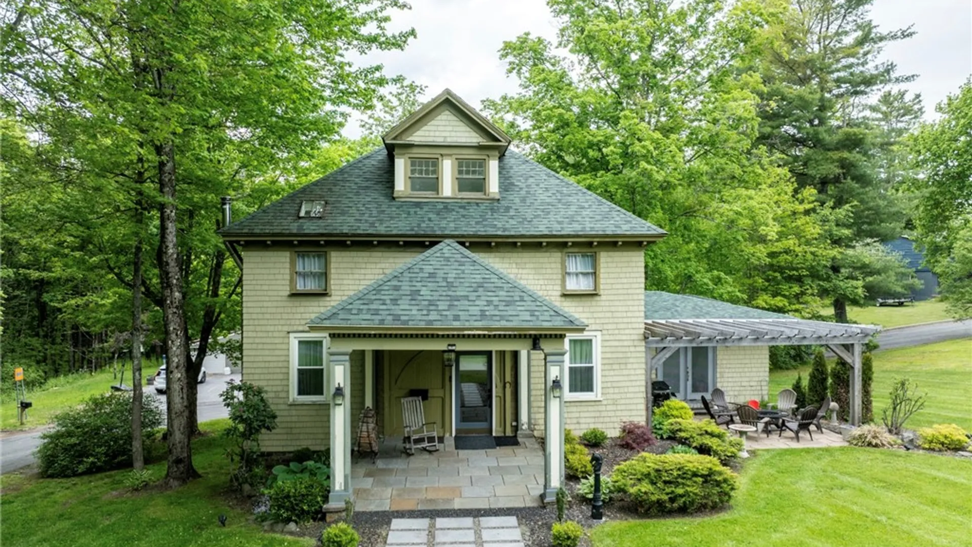 Property at 8 Van Dyke Avenue, Harpersfield, NY 12167 3