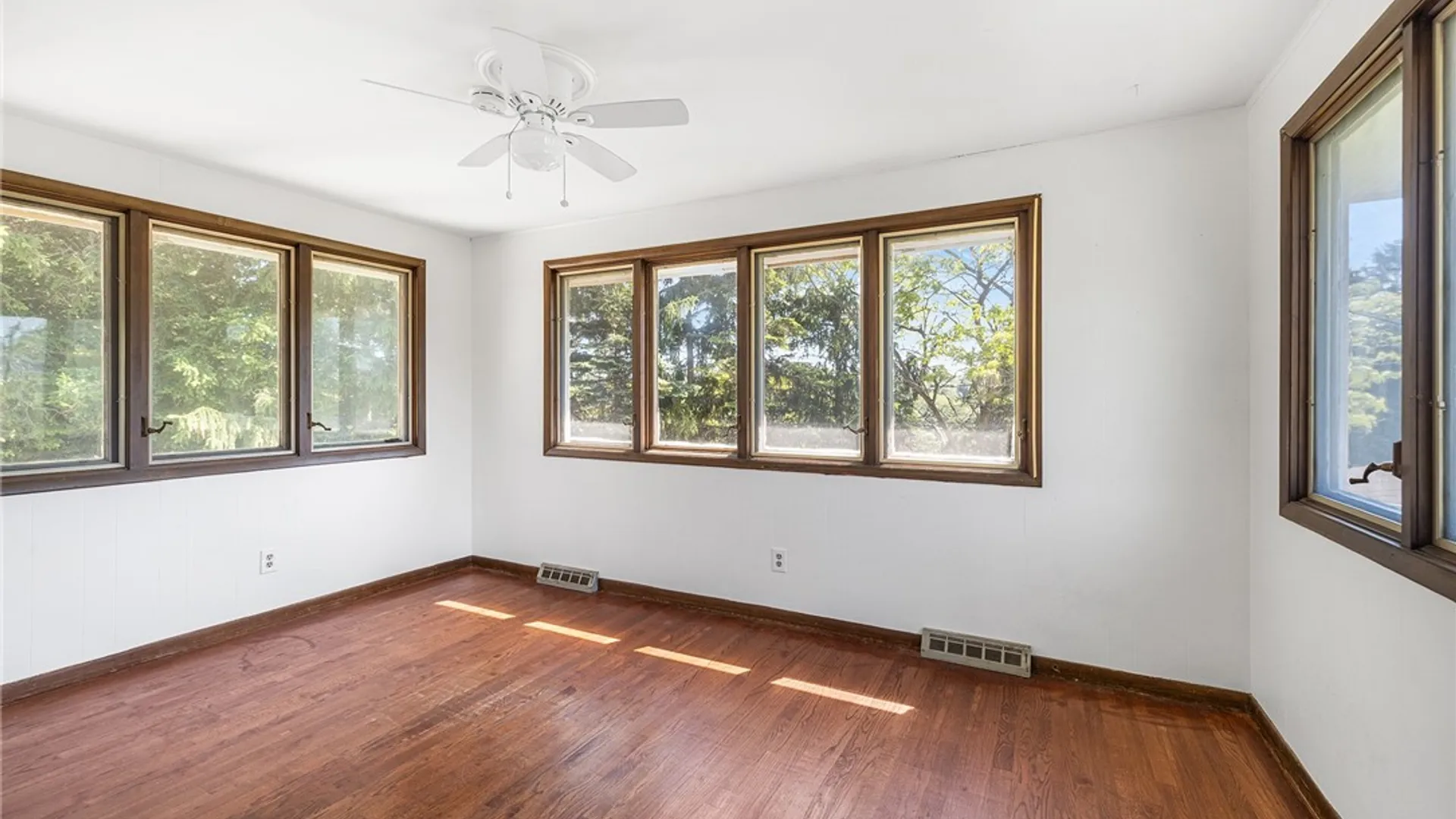 Property at 1500 Salt Springs Road, Syracuse, NY 13214 10