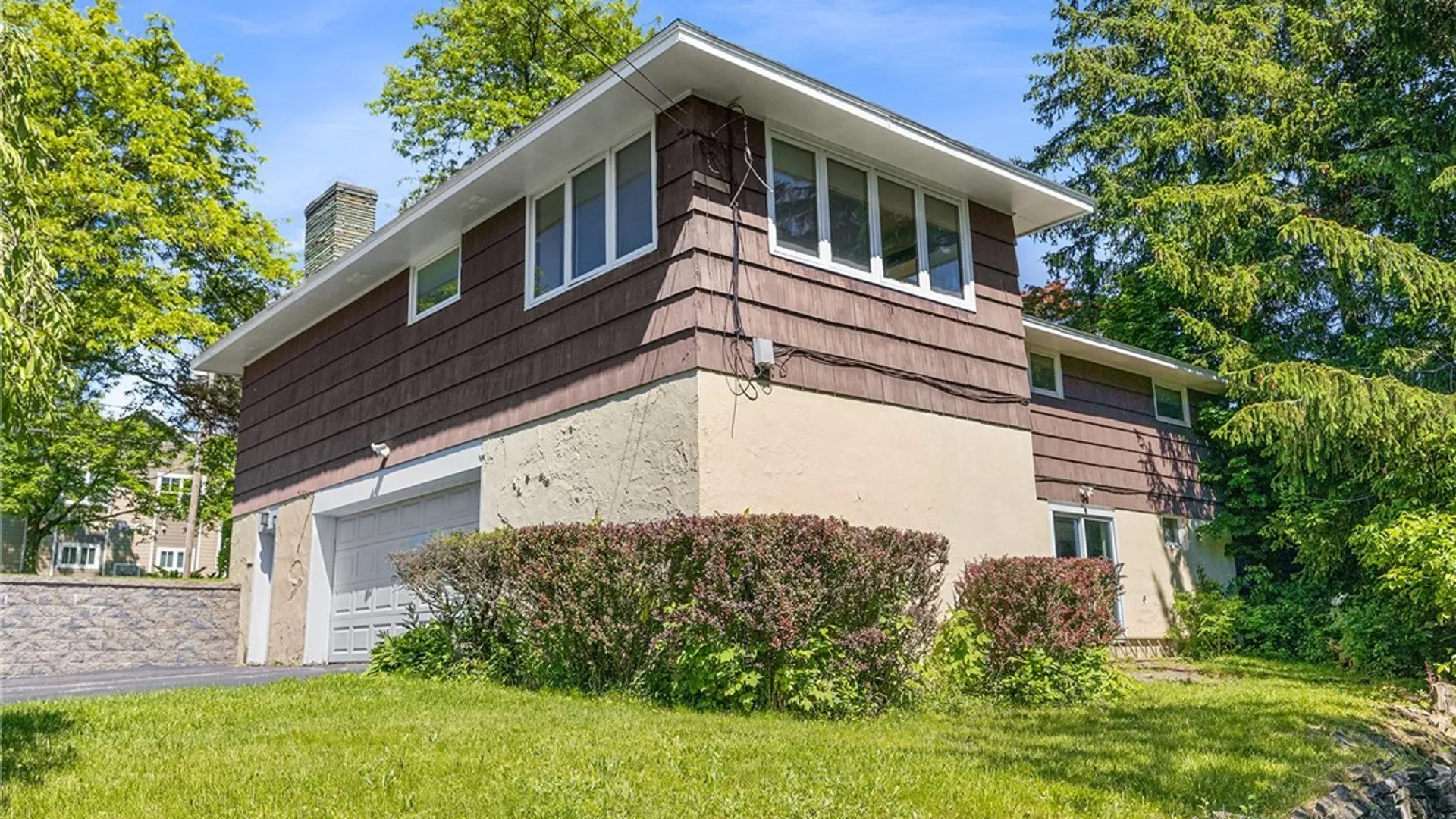 Property at 1500 Salt Springs Road, Syracuse, NY 13214 2