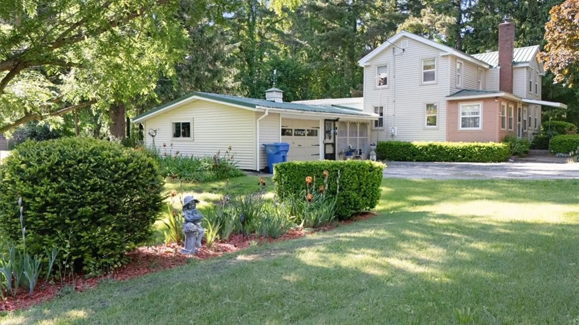 Property at 6789 Maple Avenue, Sodus, NY 14551 3