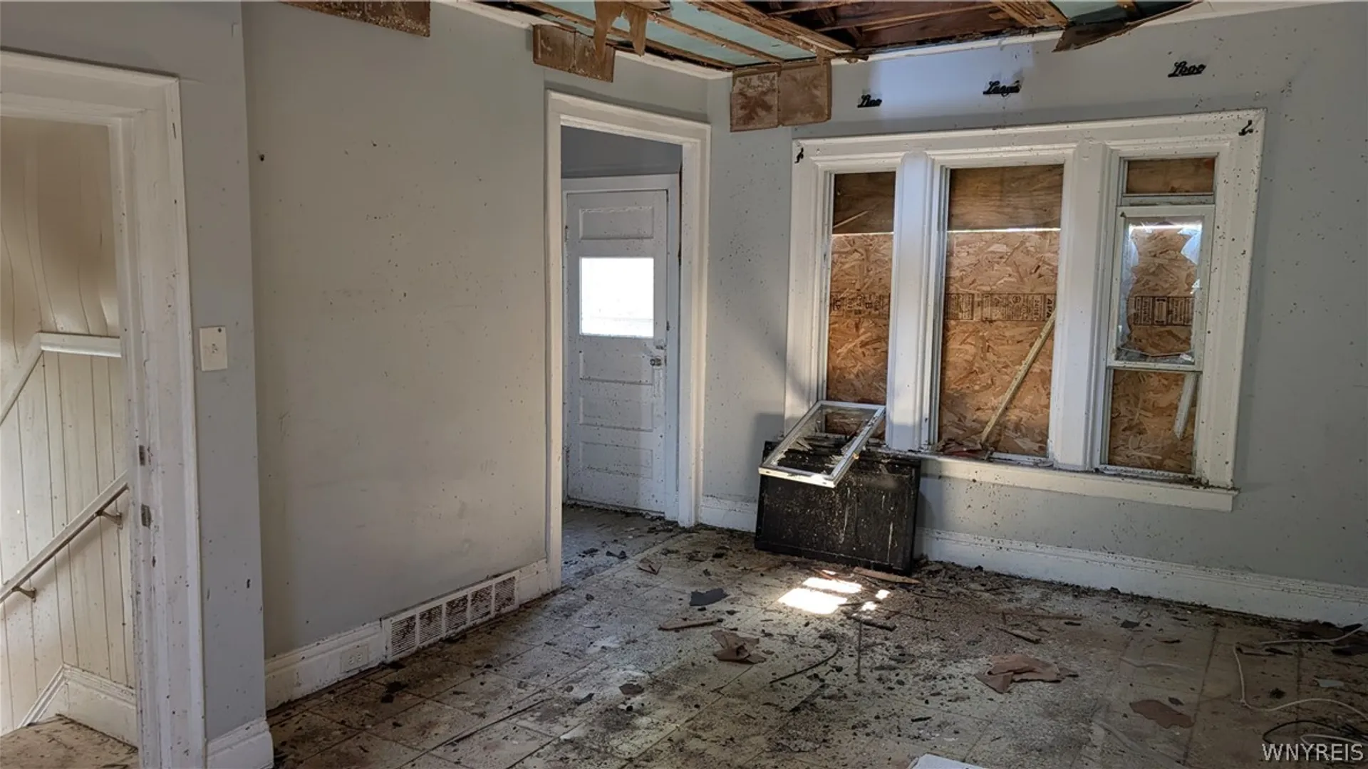Property at 19 Arkansas Street, Buffalo, NY 14213 16