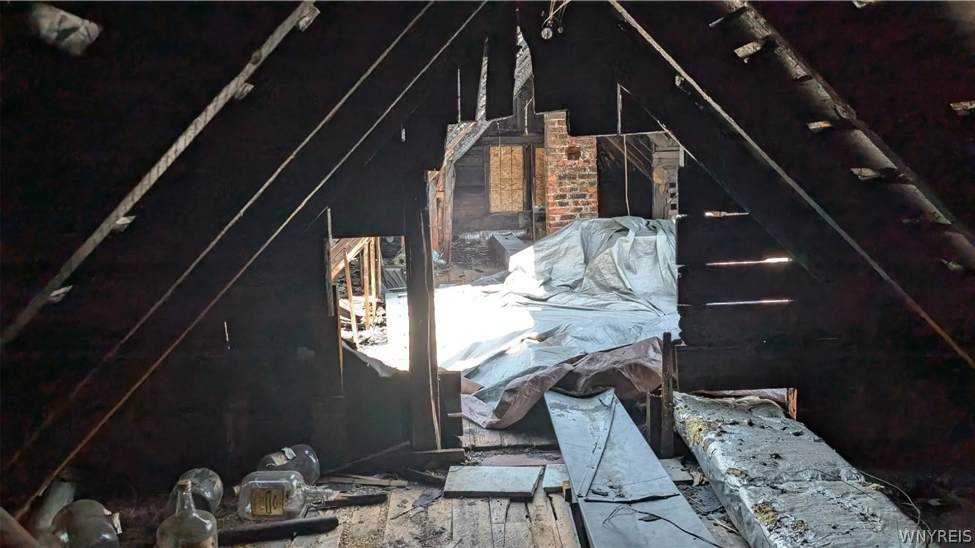 Property at 19 Arkansas Street, Buffalo, NY 14213 5
