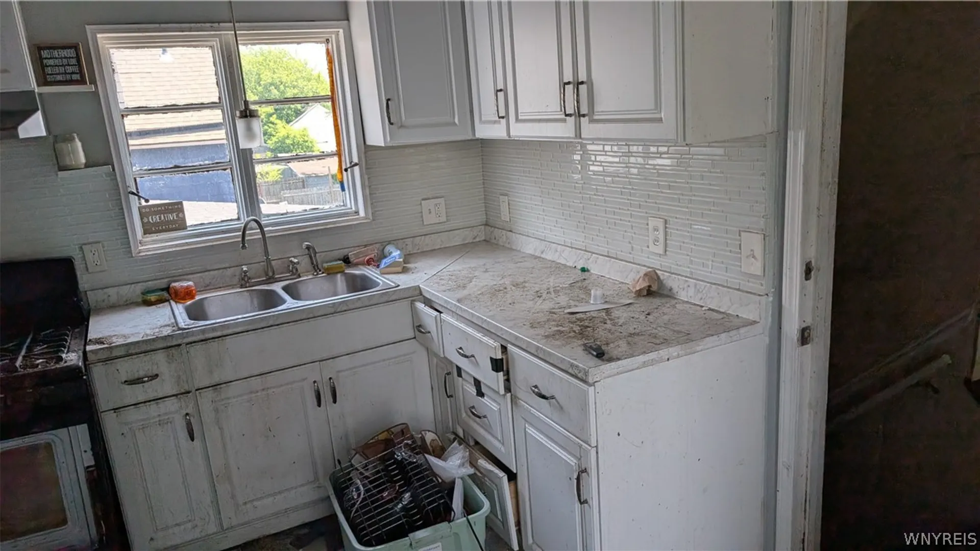 Property at 19 Arkansas Street, Buffalo, NY 14213 6