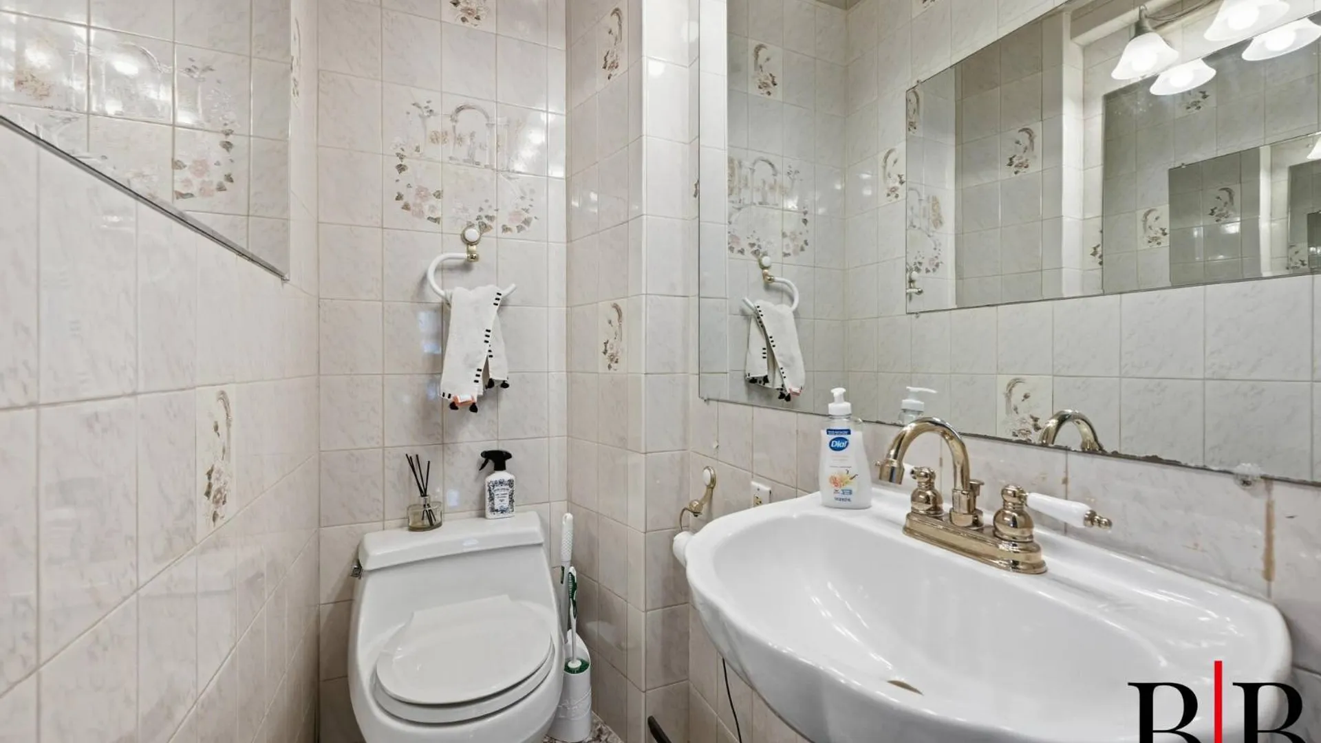 Property at 7131 Perri Lane, Brooklyn, NY 11234 16