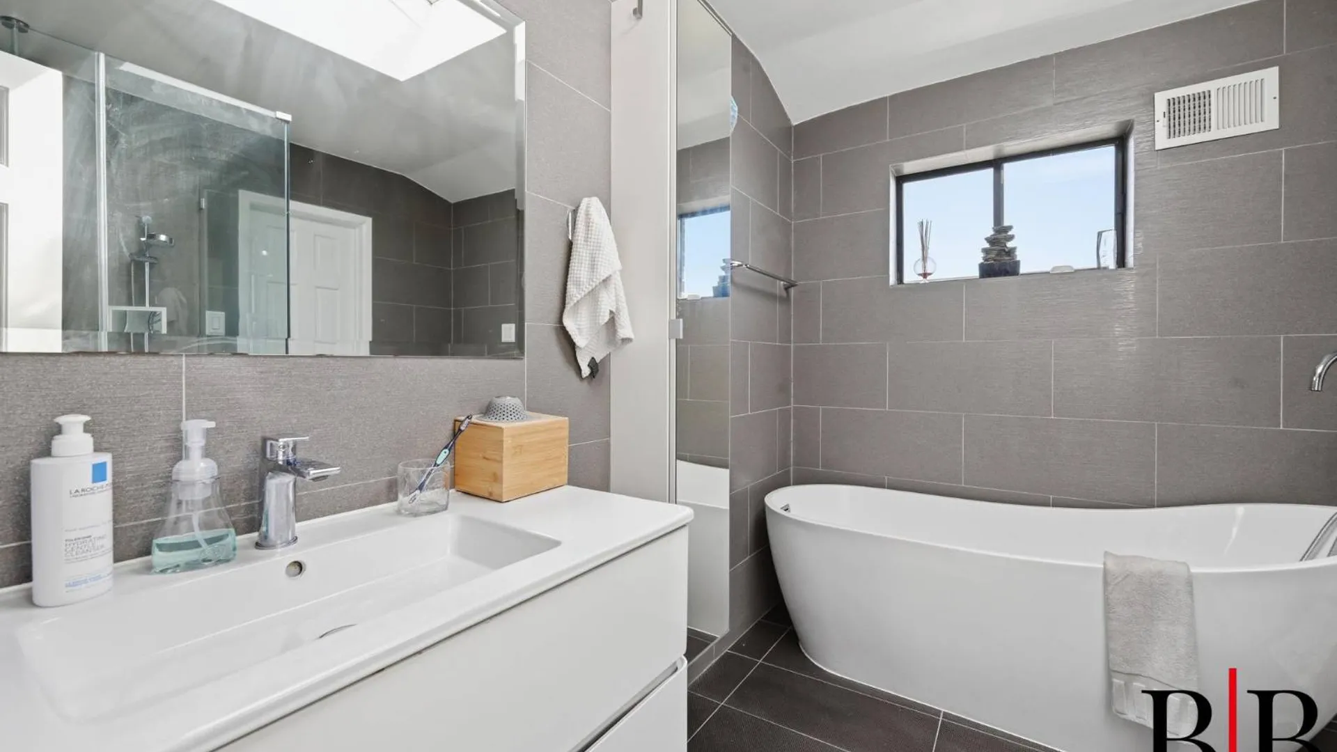 Property at 7131 Perri Lane, Brooklyn, NY 11234 17