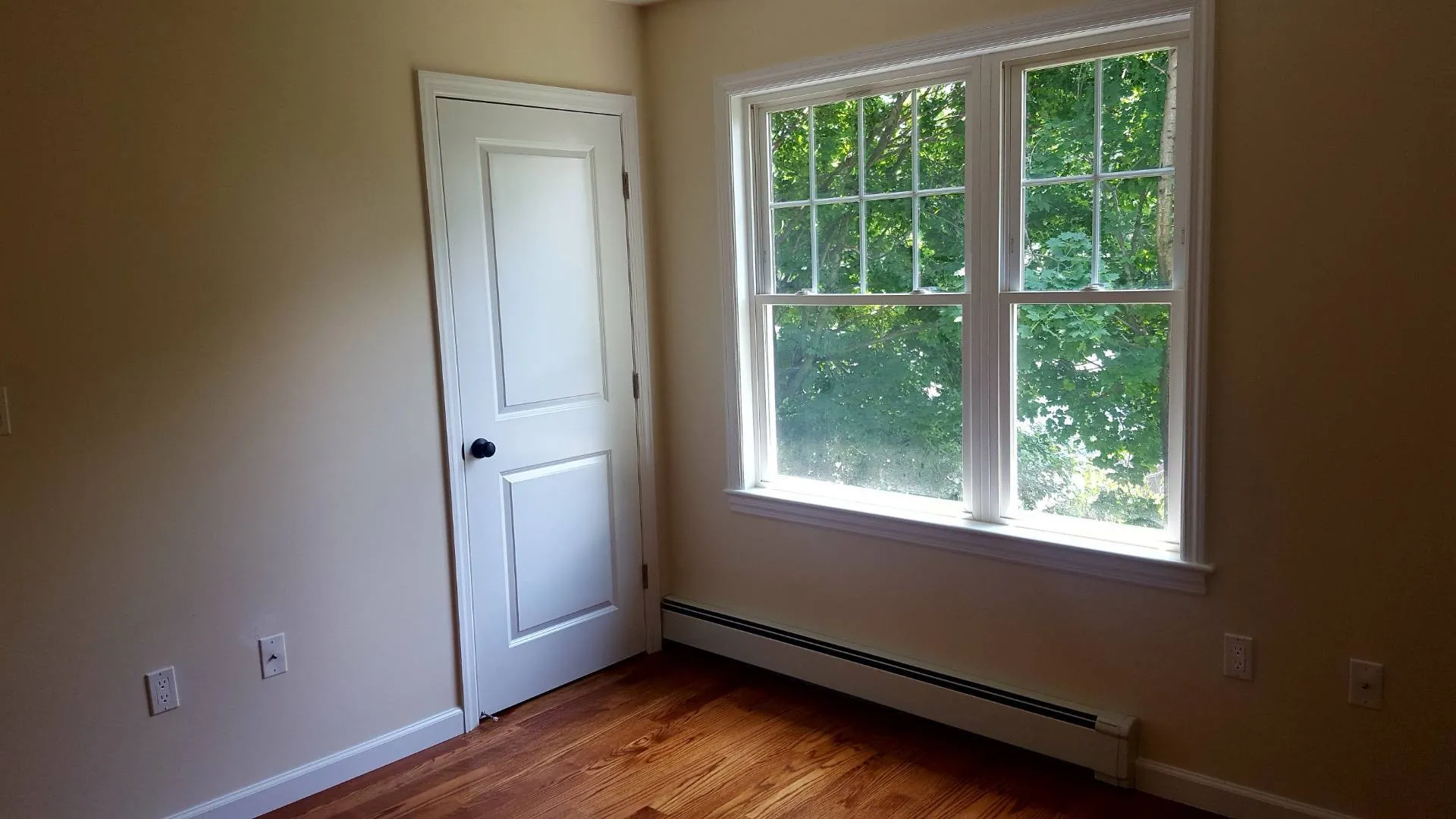 Property at 47 Coles St, Glen Cove, NY 11542 10
