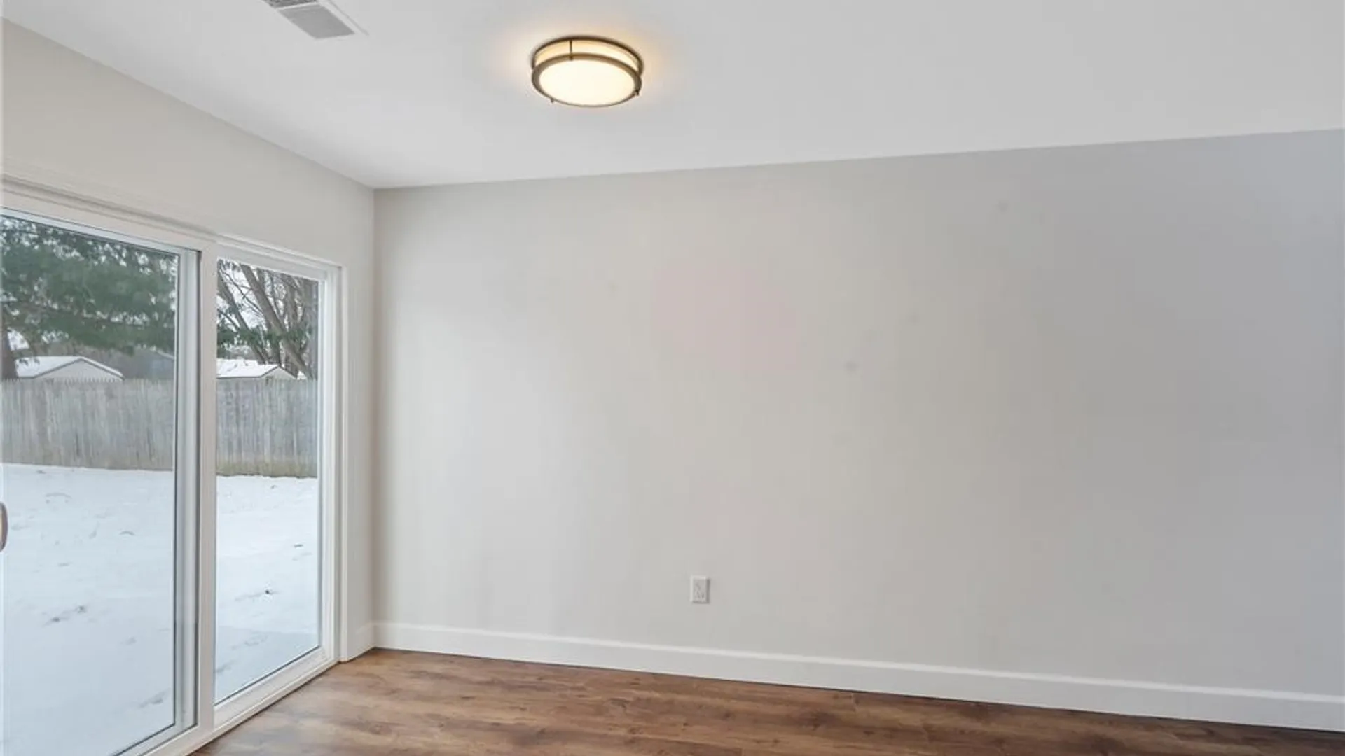Property at 7891 Areopagitica Avenue, Cicero, NY 13030 18