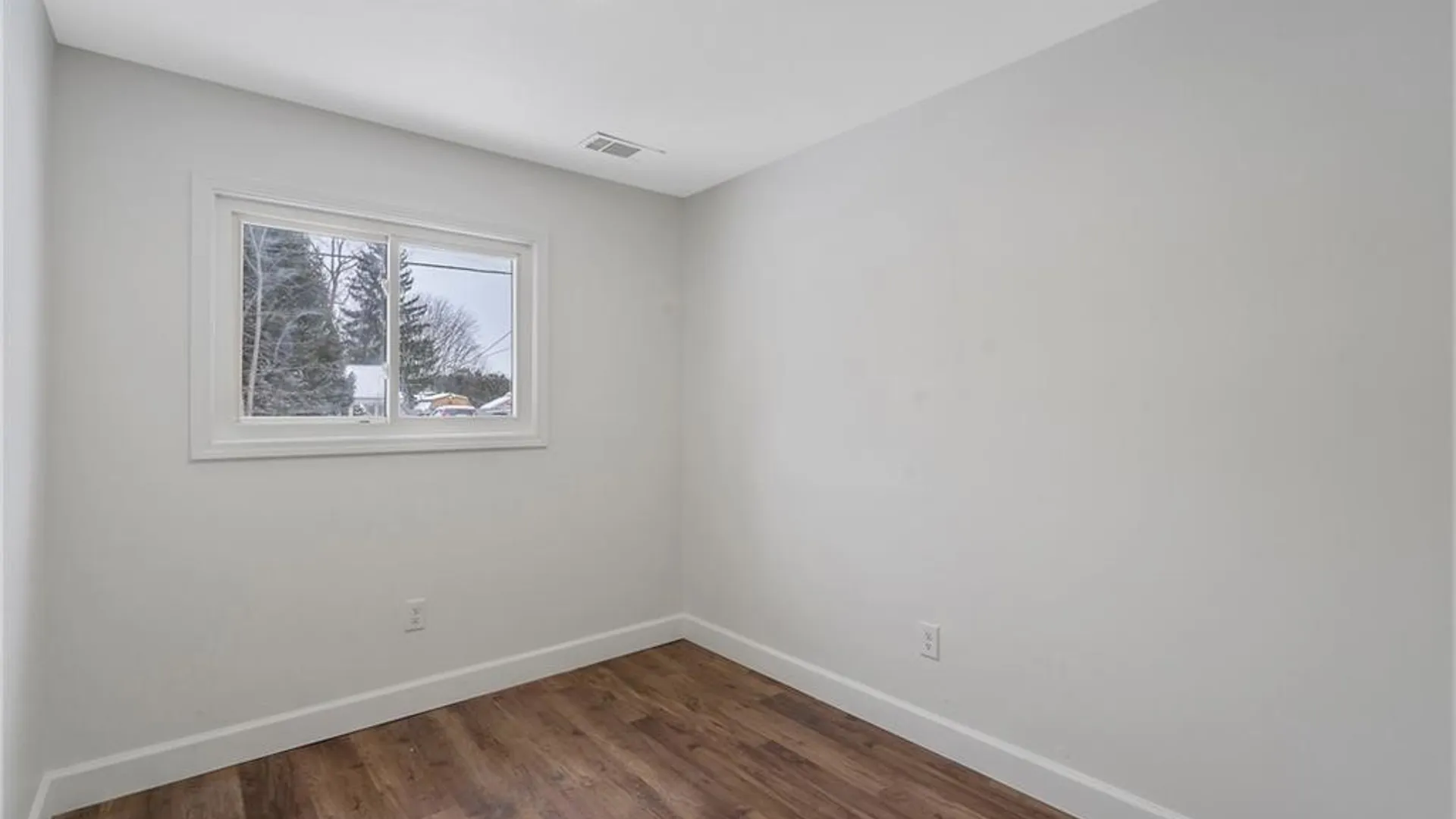 Property at 7891 Areopagitica Avenue, Cicero, NY 13030 19