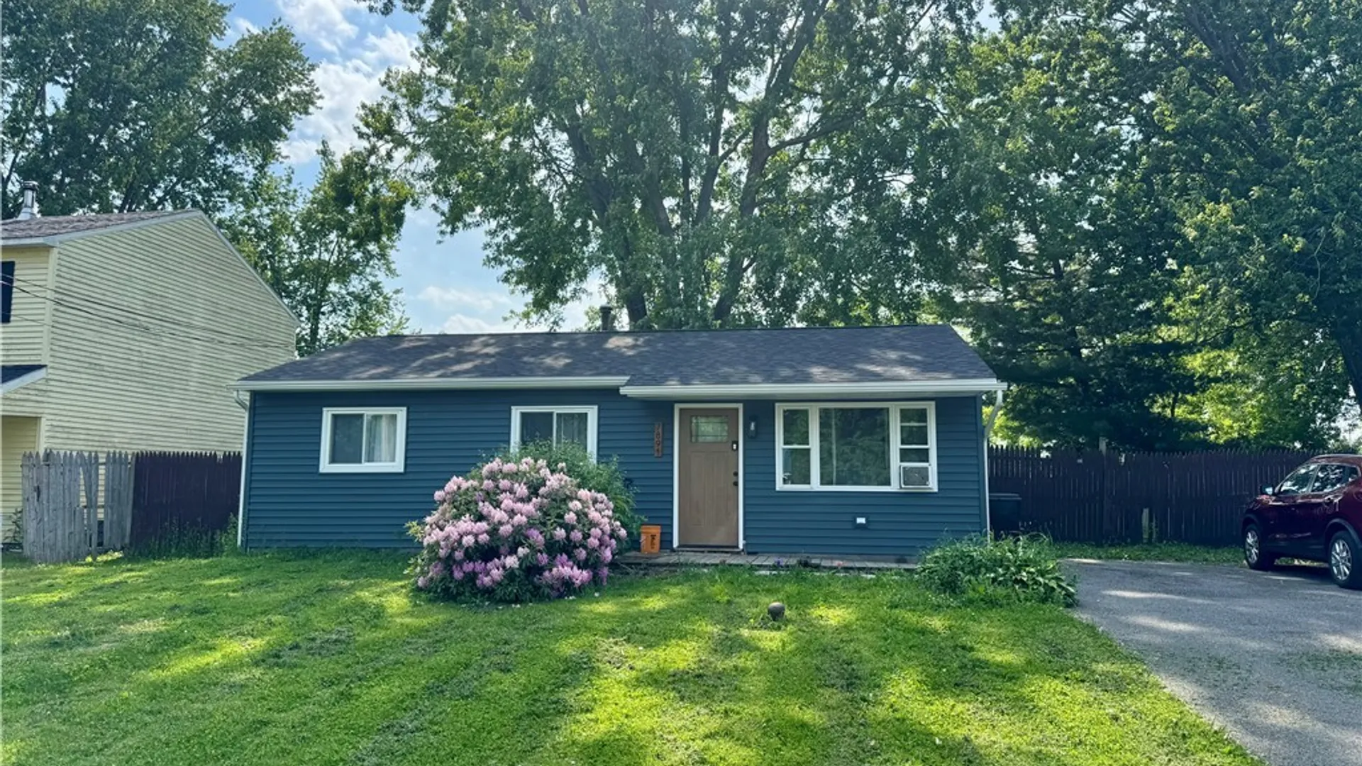 Property at 7891 Areopagitica Avenue, Cicero, NY 13030 2
