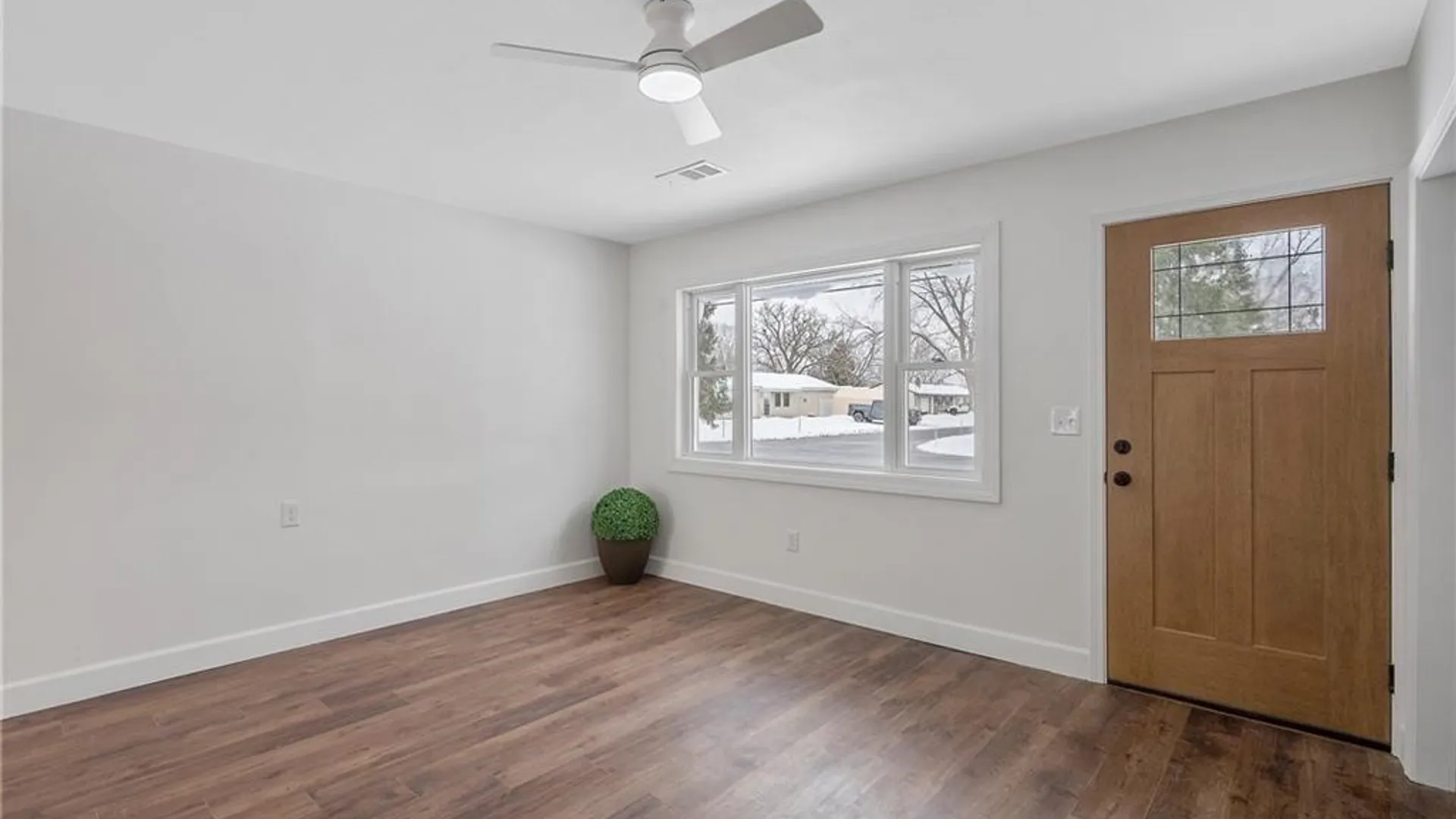 Property at 7891 Areopagitica Avenue, Cicero, NY 13030 6