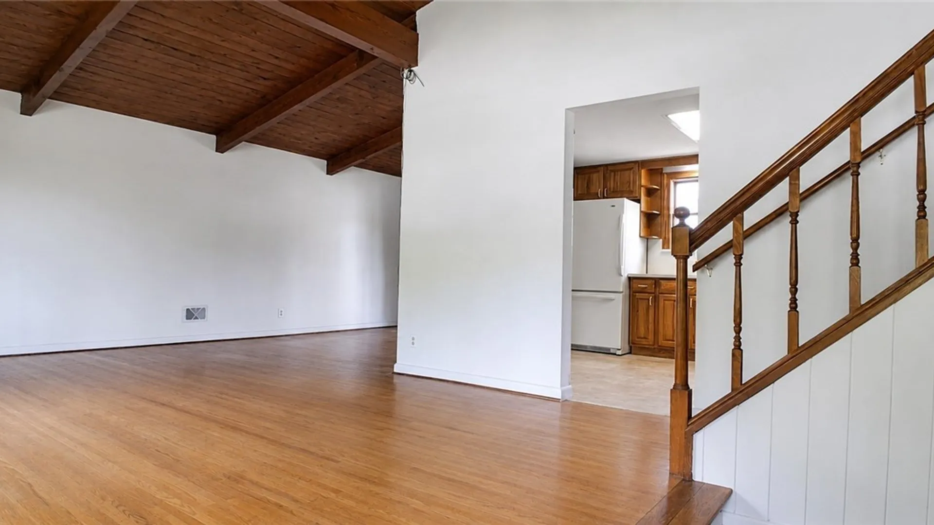 Property at 1895 Bruce Lane, Grand Island, NY 14072 3