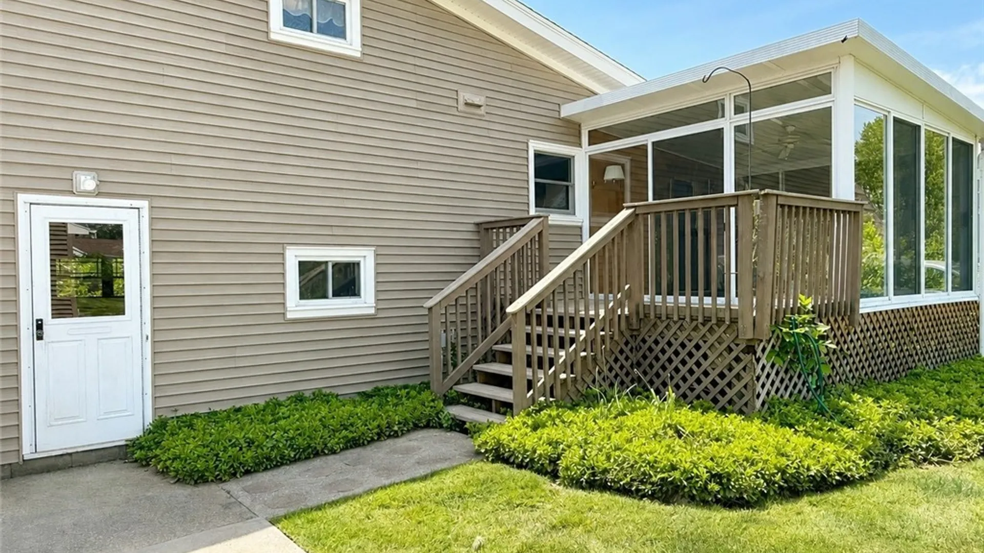 Property at 1895 Bruce Lane, Grand Island, NY 14072 32