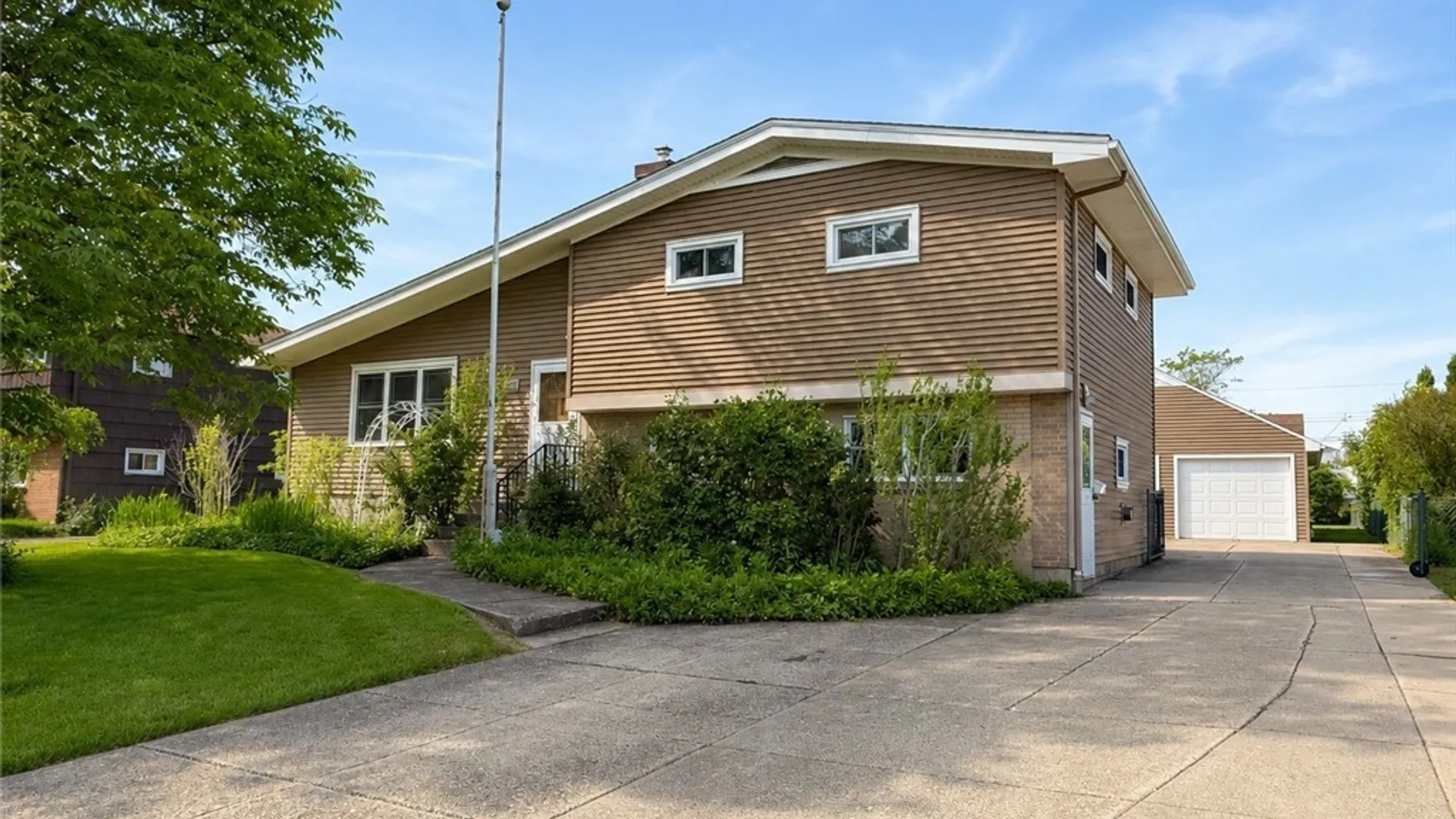 Property at 1895 Bruce Lane, Grand Island, NY 14072 42