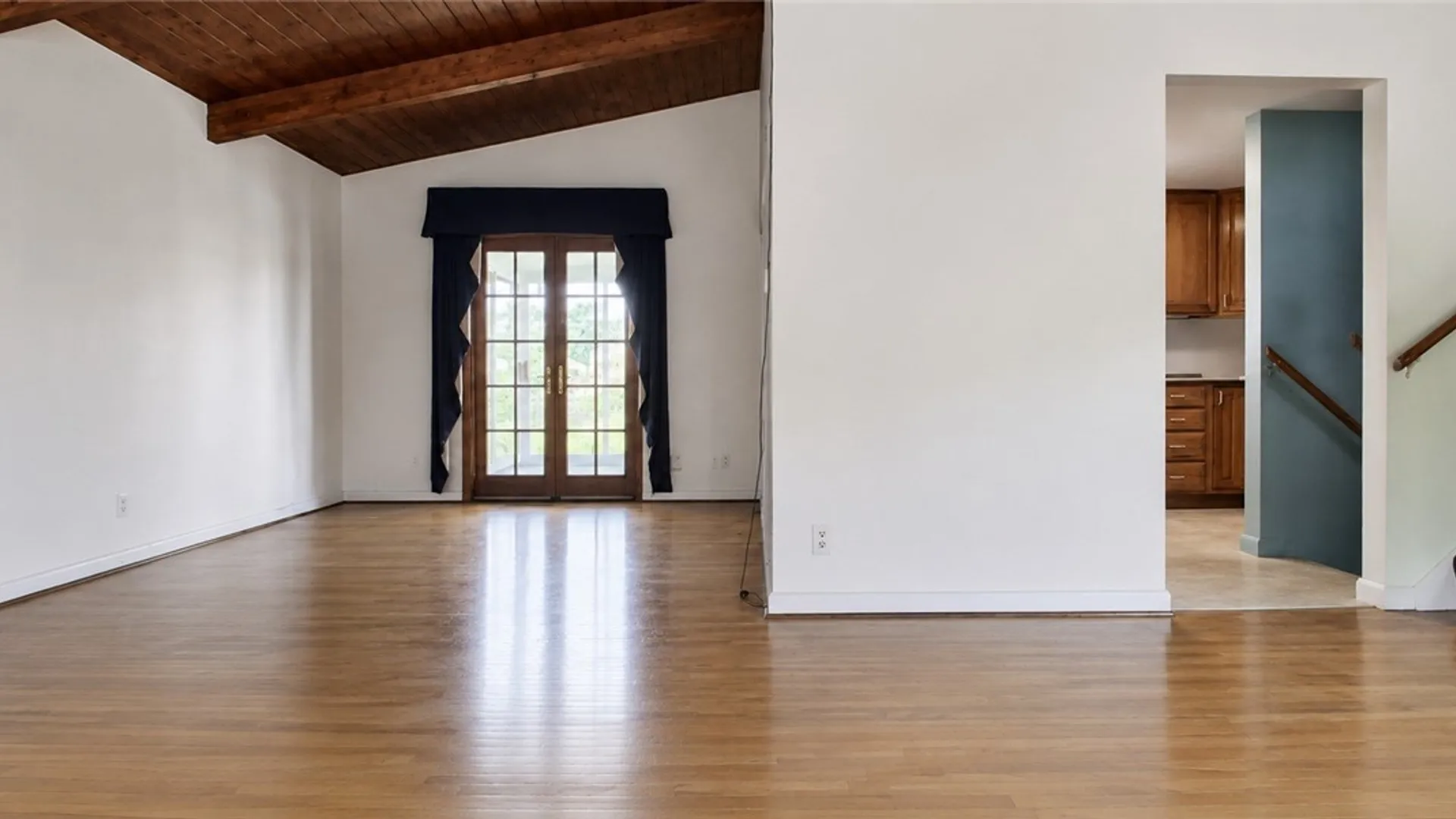 Property at 1895 Bruce Lane, Grand Island, NY 14072 5