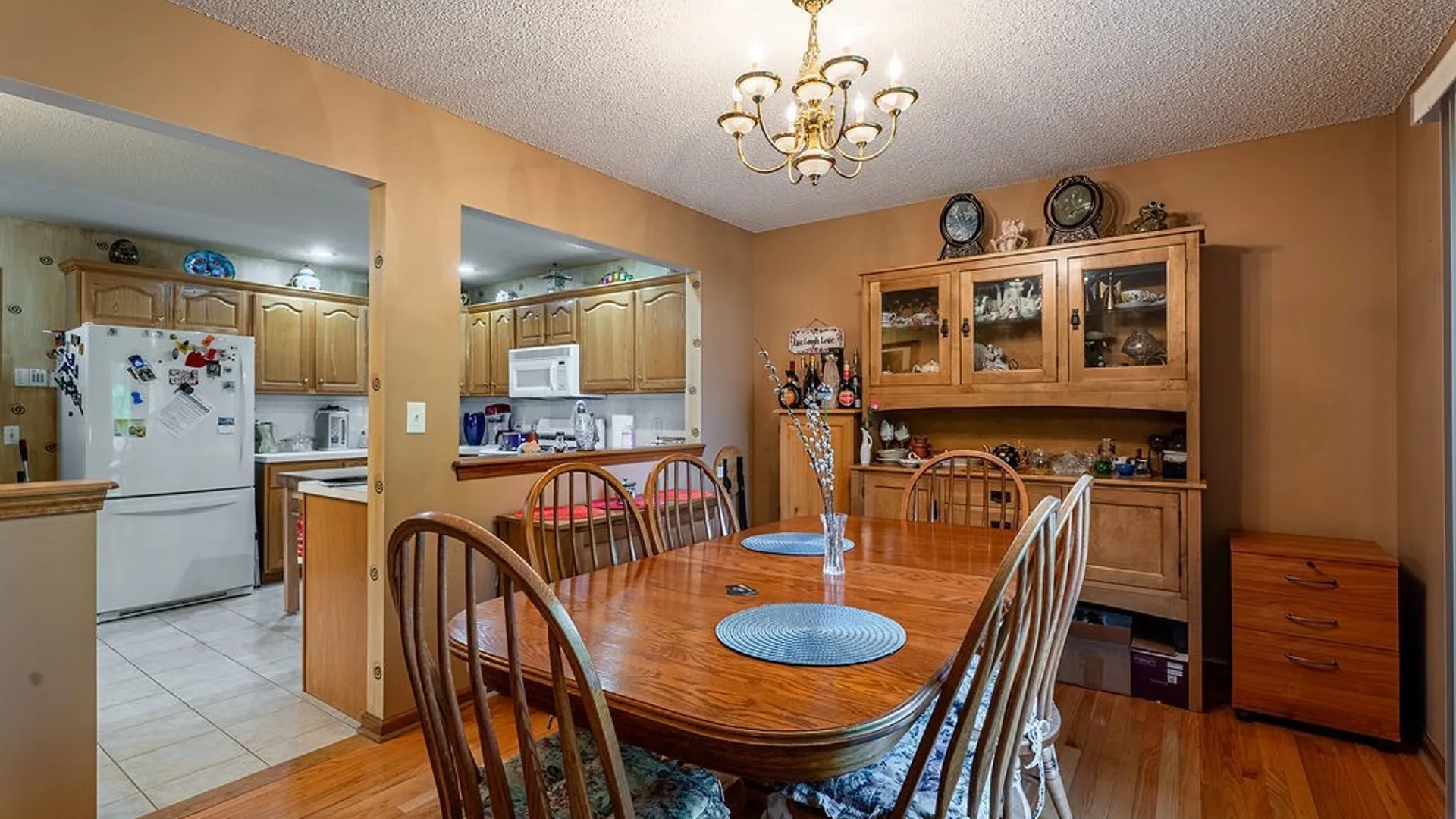 Property at 12 Pineview Court, West Seneca, NY 14224 11