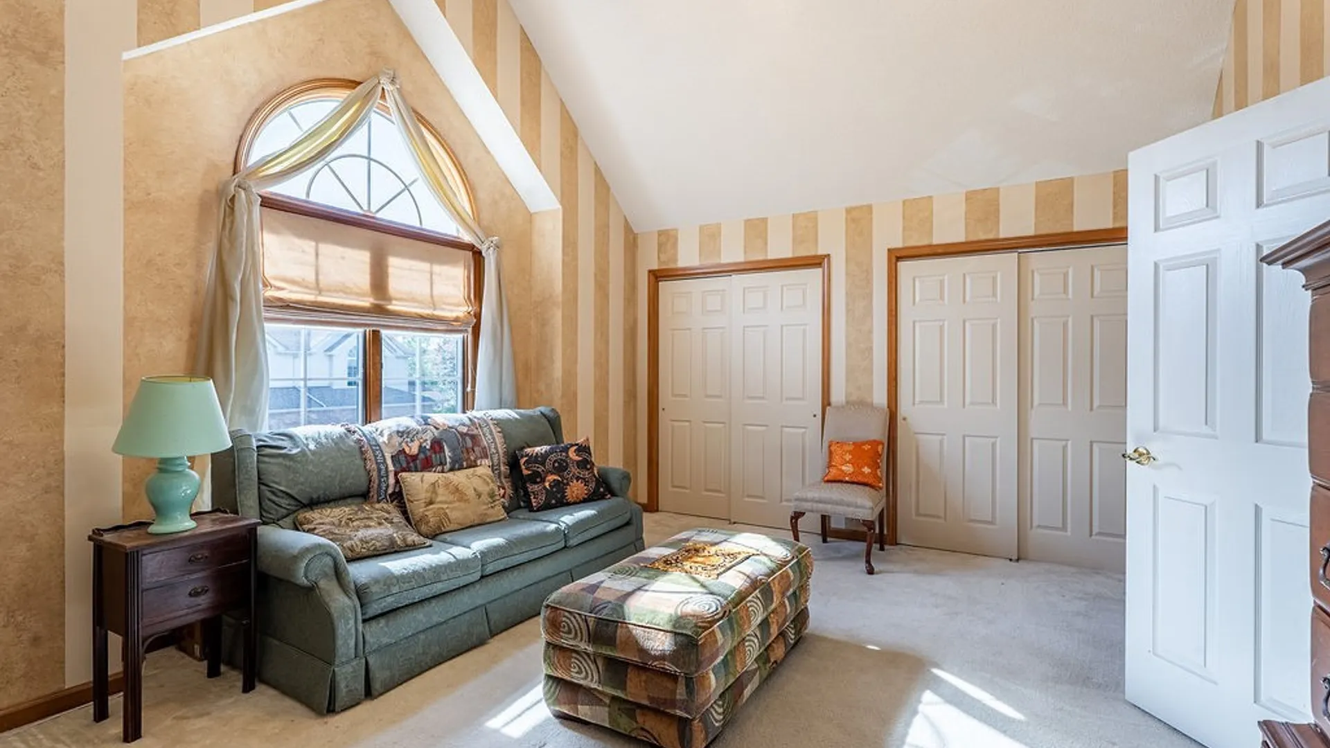 Property at 12 Pineview Court, West Seneca, NY 14224 24