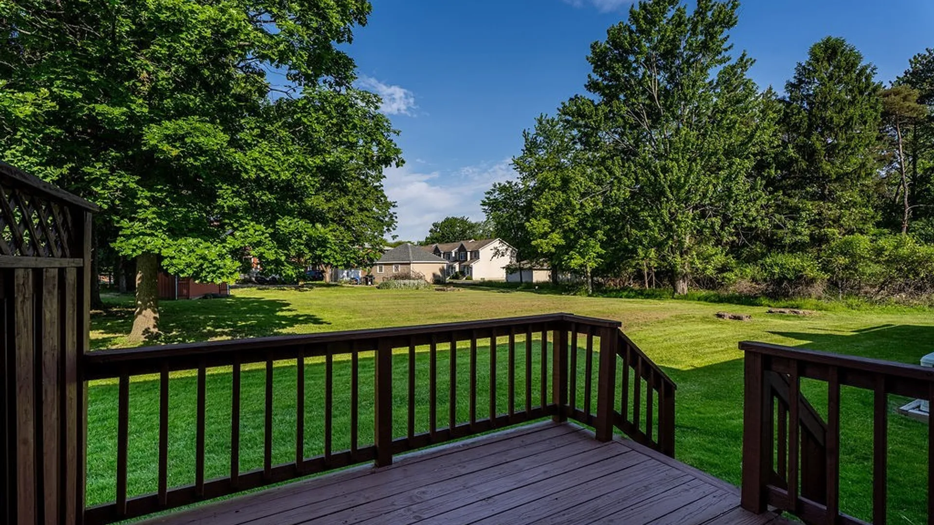 Property at 12 Pineview Court, West Seneca, NY 14224 34