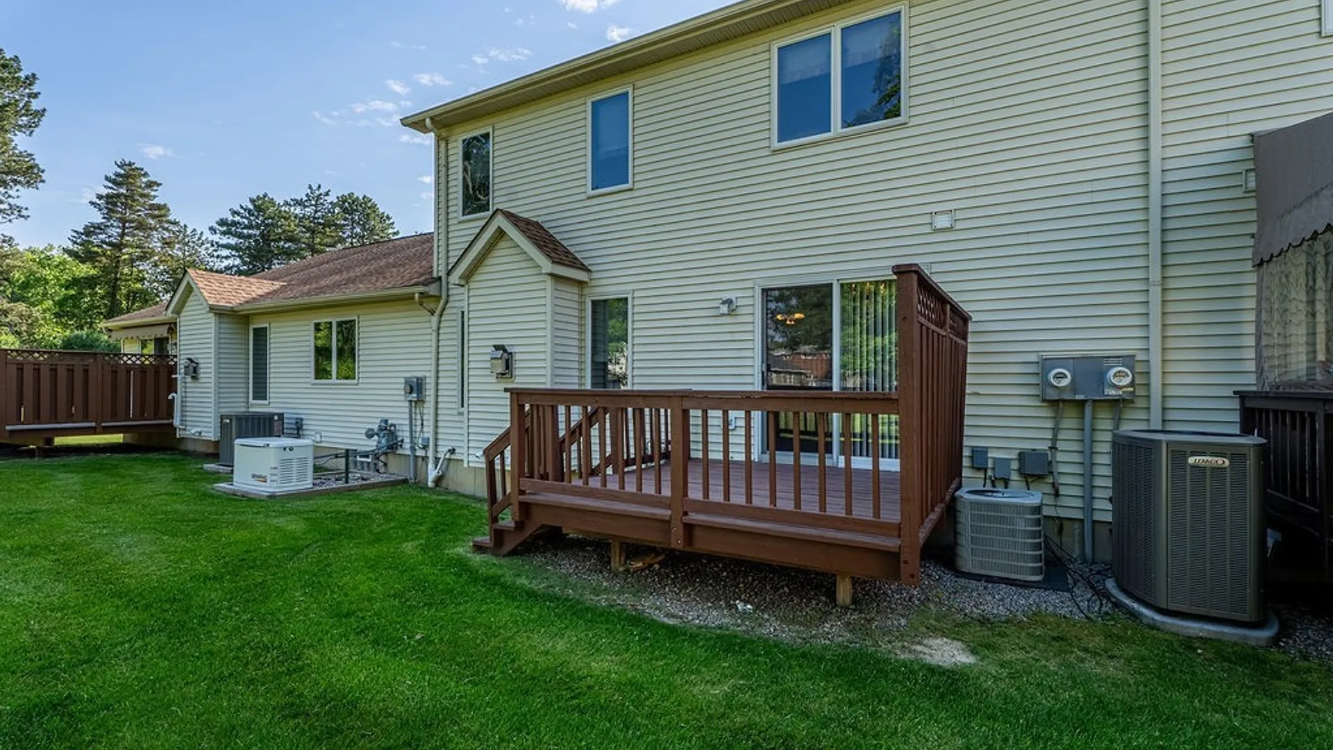 Property at 12 Pineview Court, West Seneca, NY 14224 35