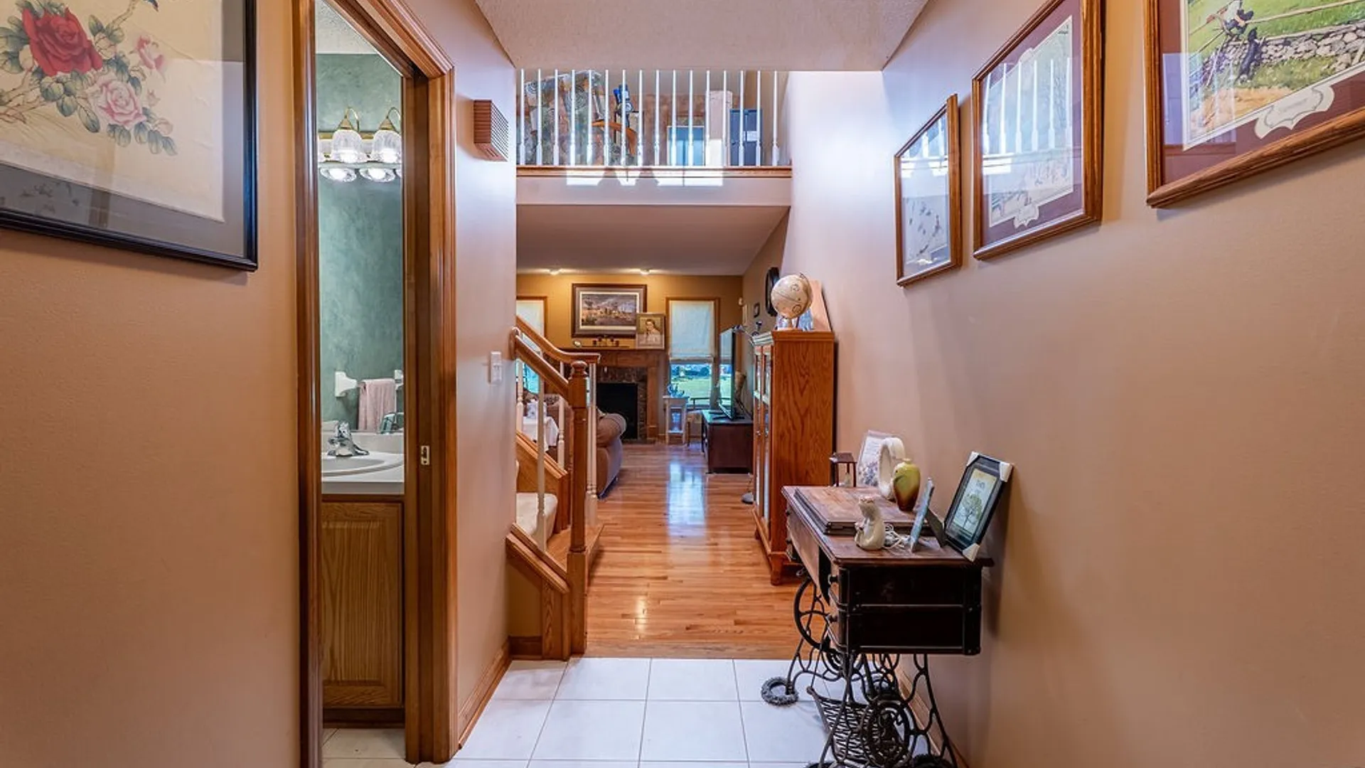 Property at 12 Pineview Court, West Seneca, NY 14224 4