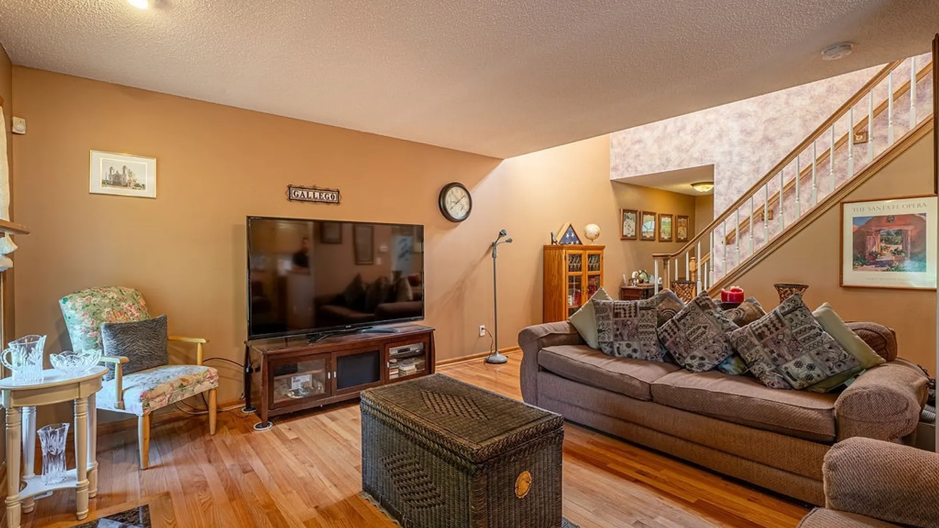 Property at 12 Pineview Court, West Seneca, NY 14224 9