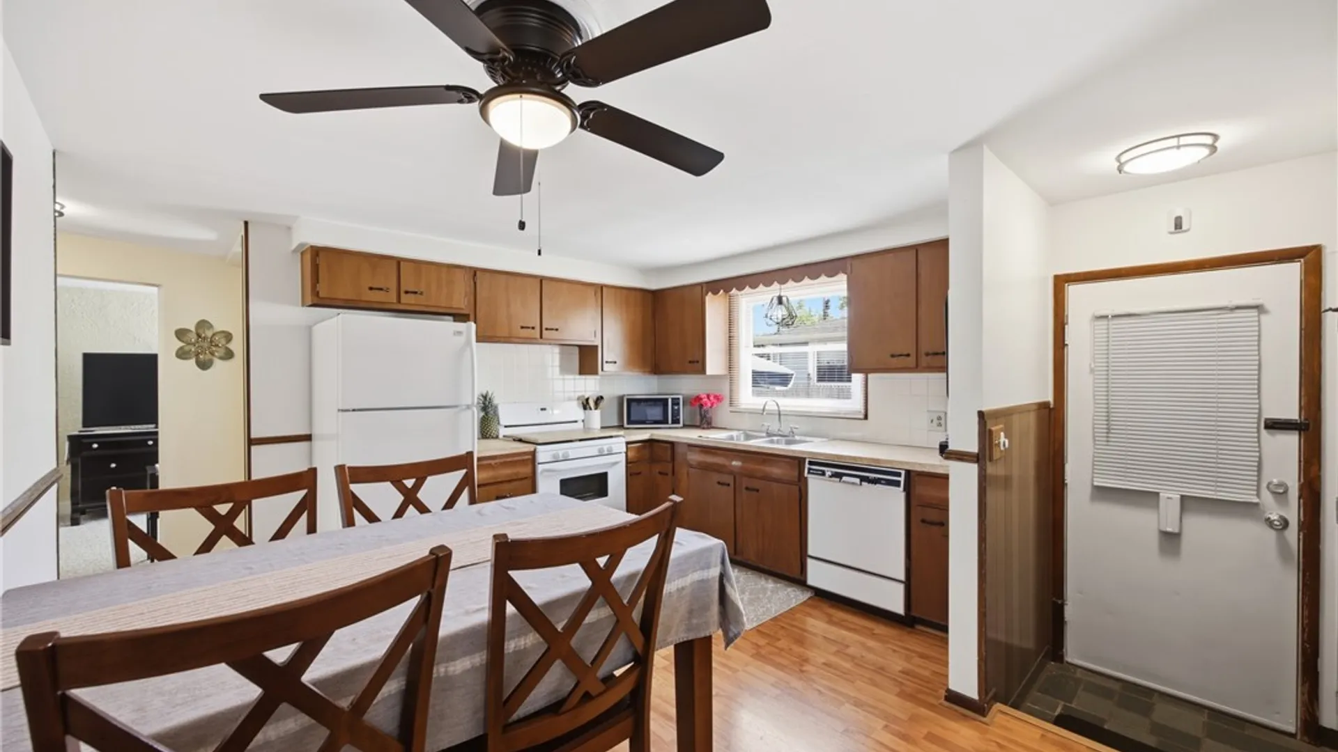 Property at 51 Theresa Drive, Cheektowaga, NY 14227 11