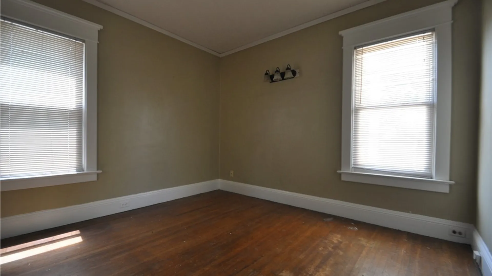 Property at 30 Wellington Road, Buffalo, NY 14216 17