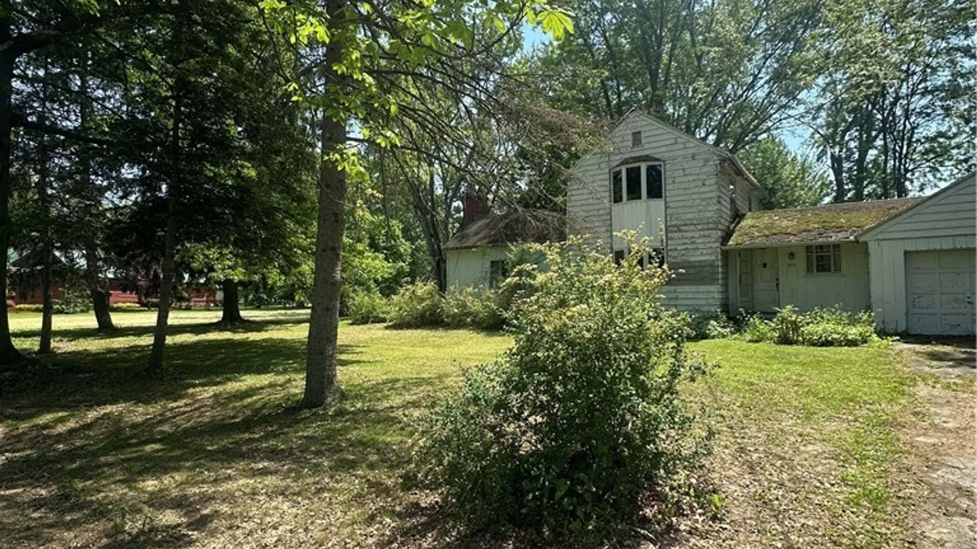 Property at 3331 S Creek Road, Hamburg, NY 14075 4
