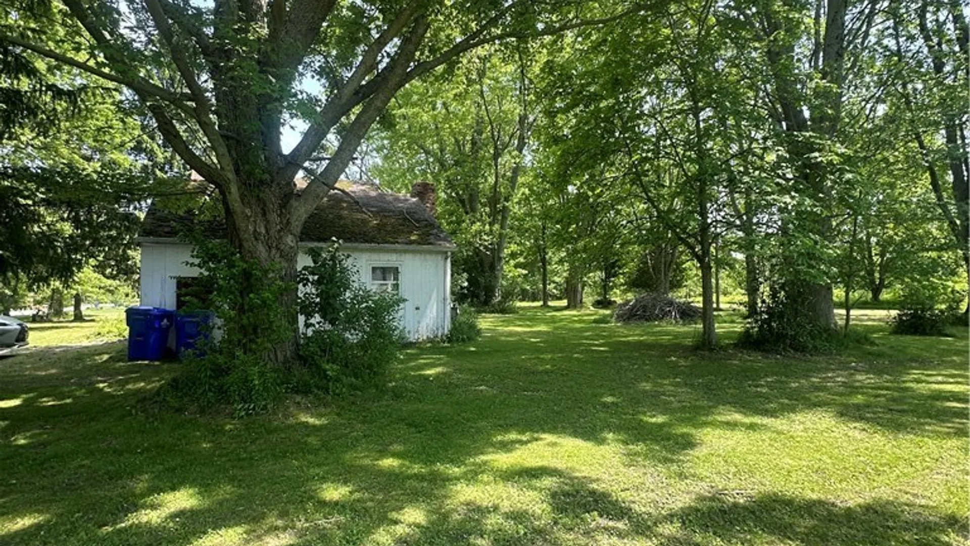 Property at 3331 S Creek Road, Hamburg, NY 14075 5