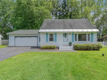 102 Juanita Drive, Salina, NY 13090